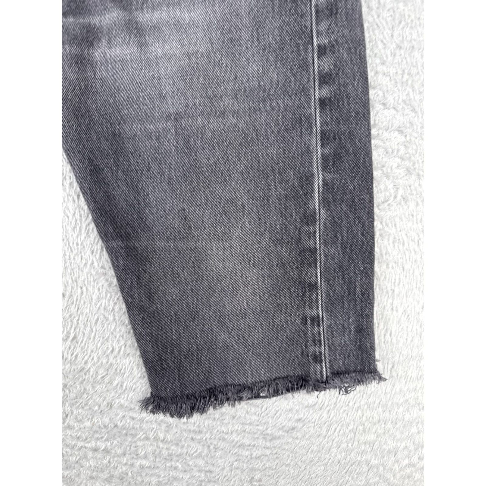 Levi's Levis Women’s Denim Shorts 32 Black Cutoff Button Fly 501 Cotton Blend 29x13 Shorts Size 24" / US 00 / IT 34 - 2 Thumbnail