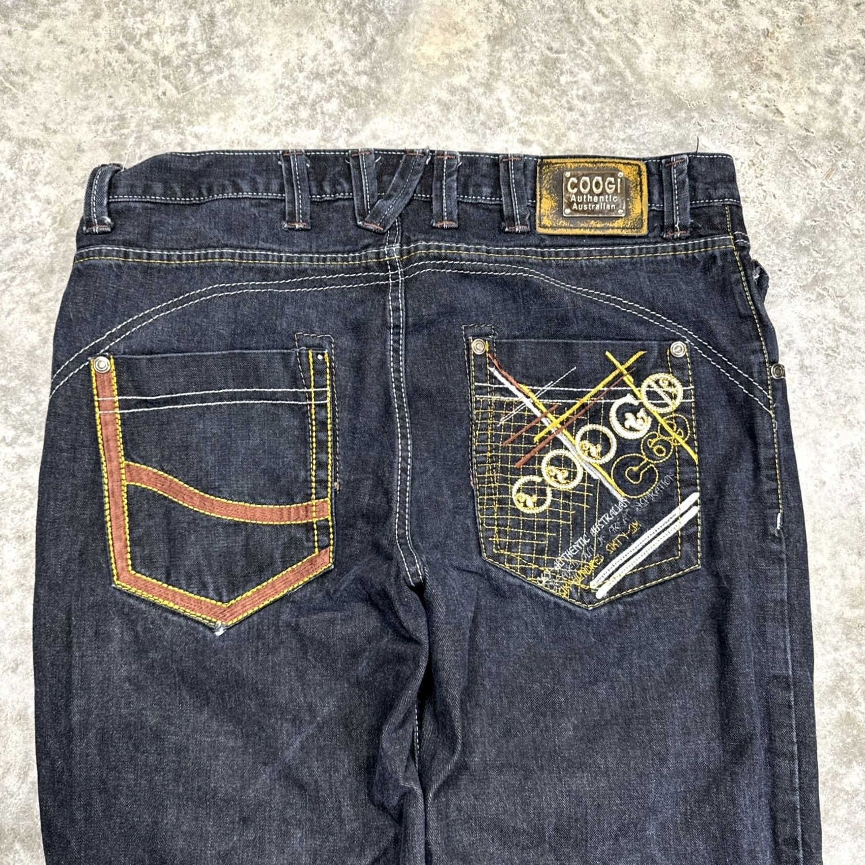 Coogi Vintage COOGI jeans Mens 40 X 32 Y2K Baggy Wide Leg Embroidered Hip Hop Skater Jeans Mens 40x32 Blue Size US 40 / EU 56 - 3 Thumbnail