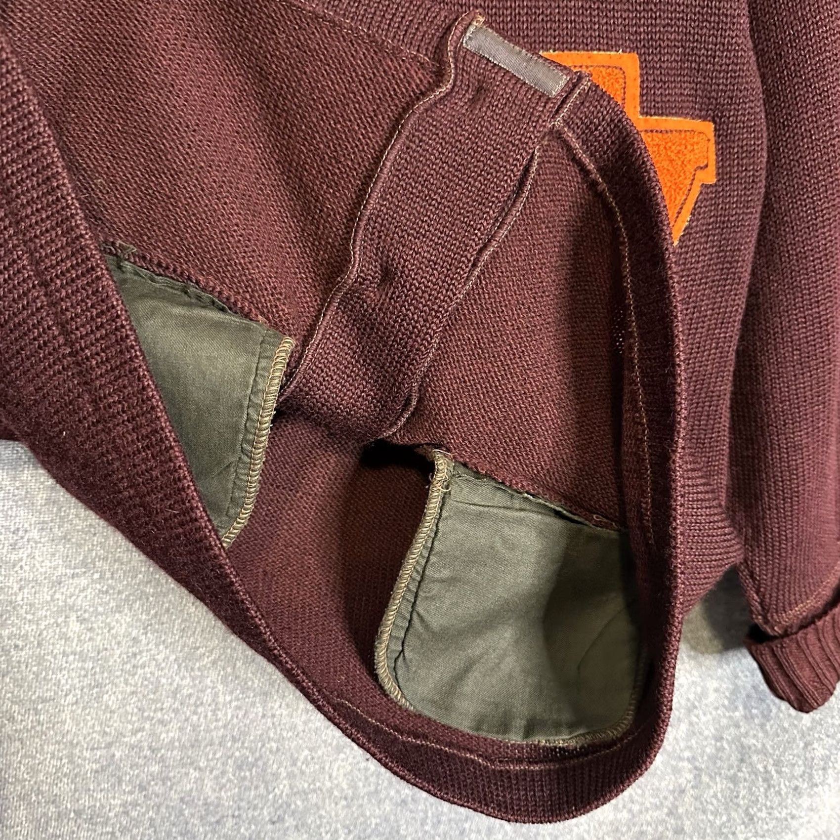 Vintage VINTAGE Puritan Natch Virginia Tech Musical Letterman Wool Cardigan Sweater M Maroon 1960s Mens Size US M / EU 48-50 / 2 - 4 Thumbnail