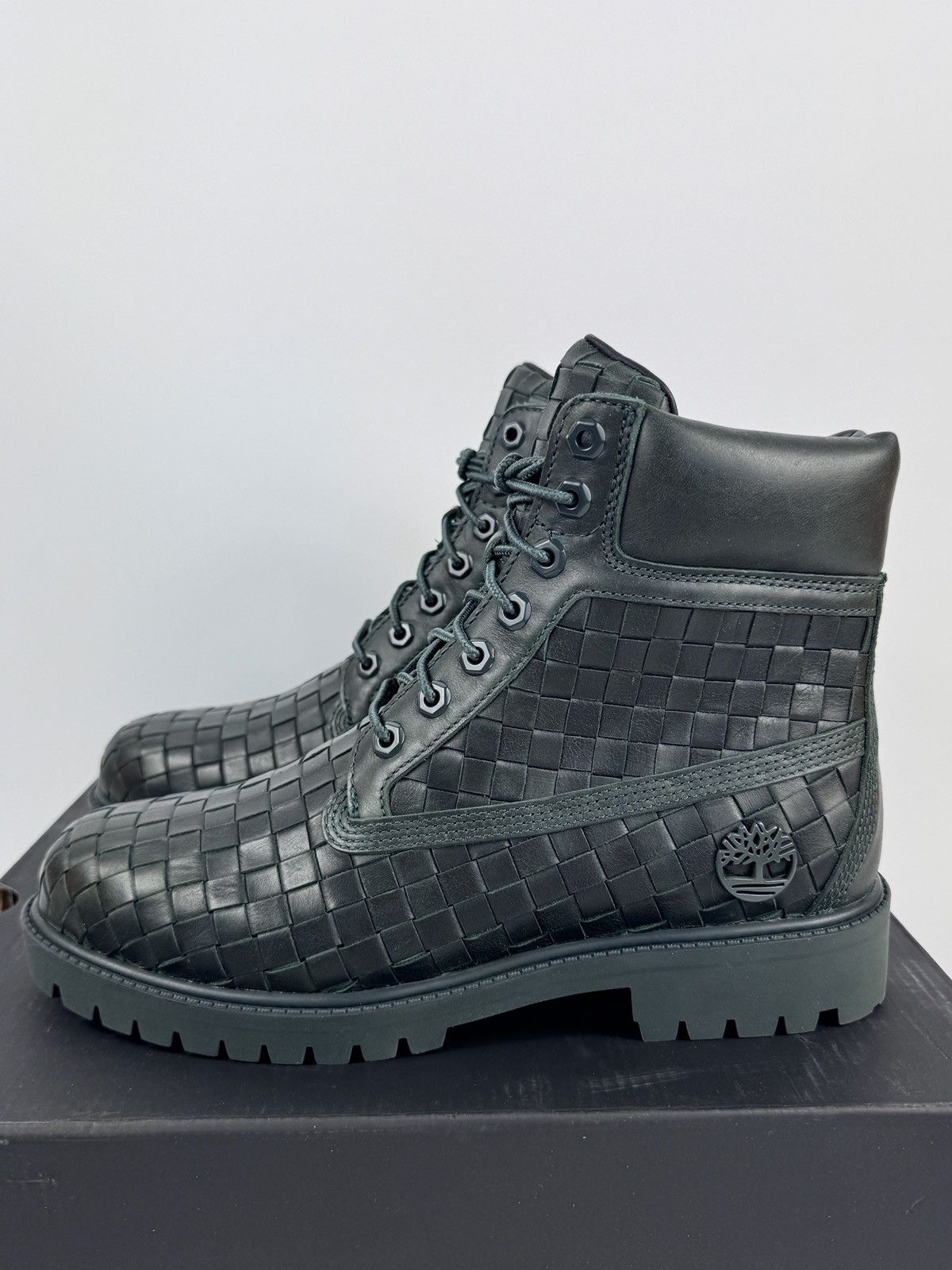 Timberland WOVEN LEATHER 6 INCH BOOTS Size US 11 / EU 44 - 2 Thumbnail
