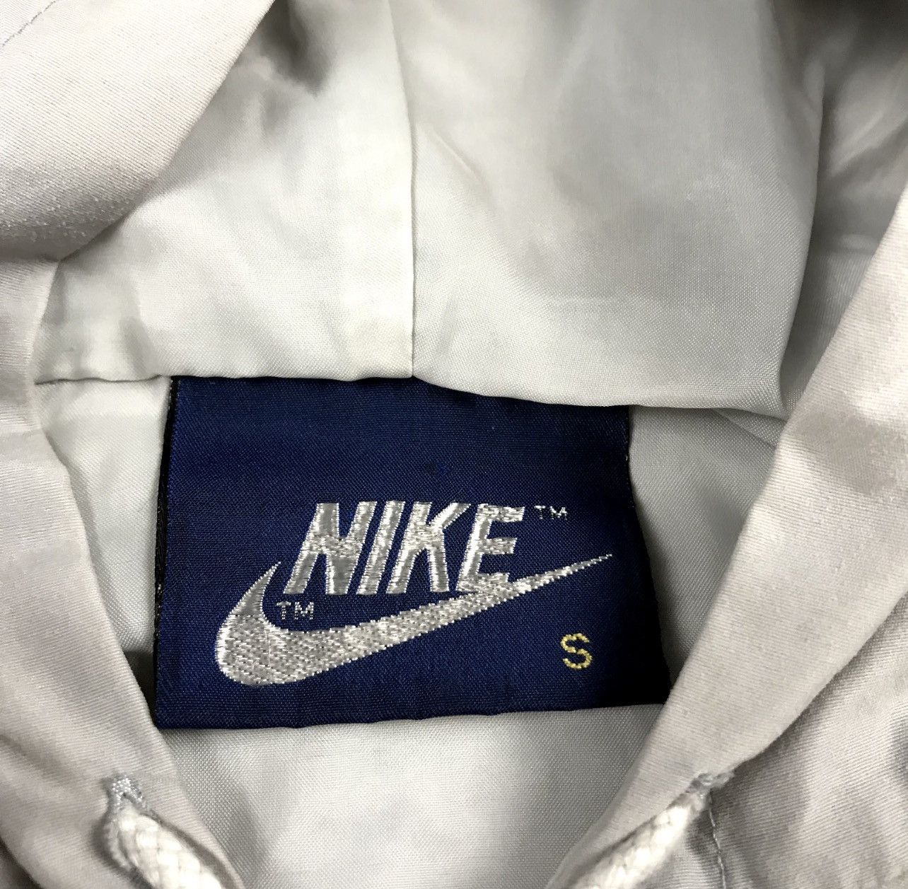 Nike Nike Jacket Mens Small Gray White Windbreaker 1/4 Vintage Size US S / EU 44-46 / 1 - 5 Thumbnail