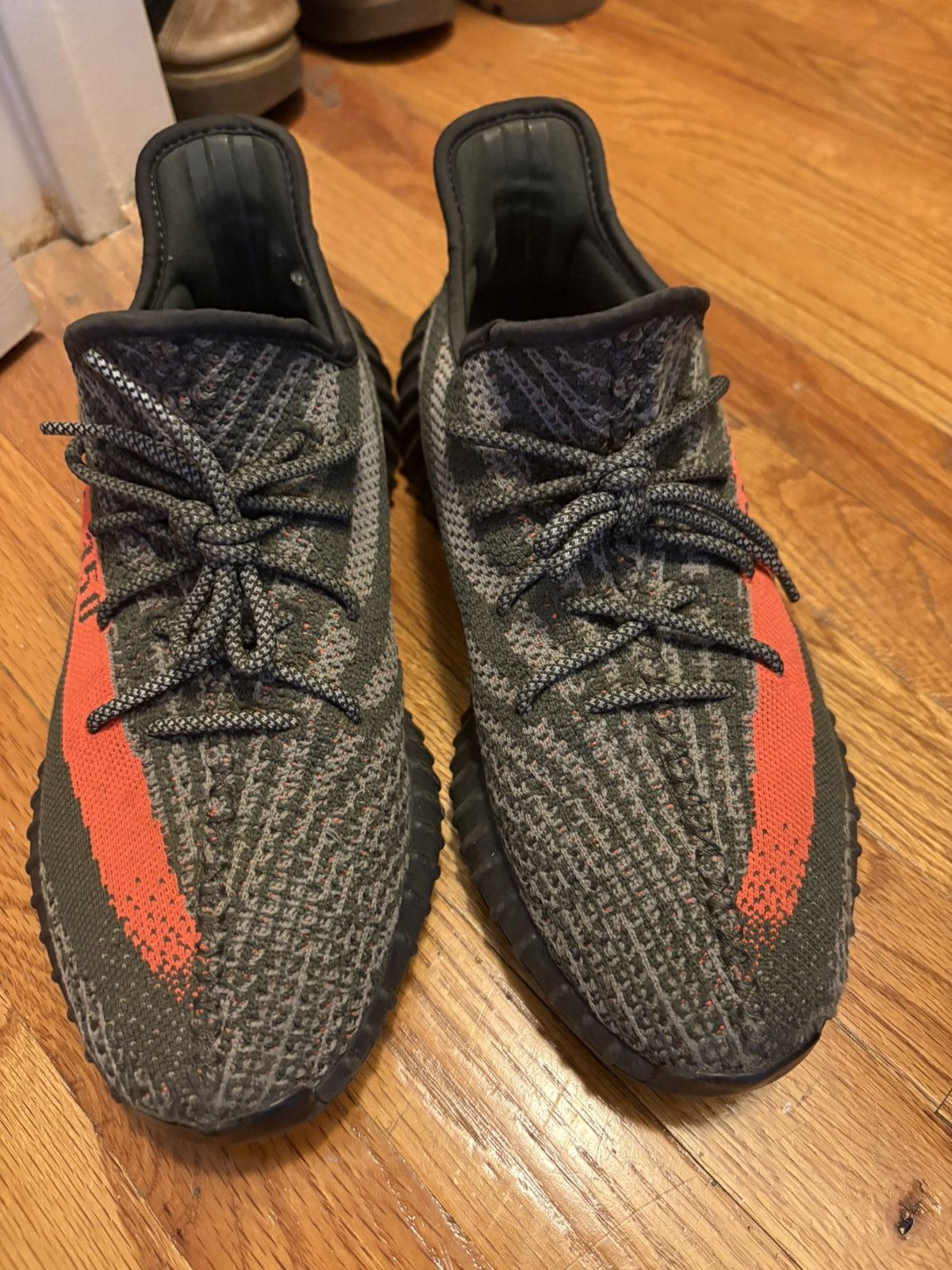 Adidas Adidas Yeezy Boost 350 v2 Carbon Beluga Size US 11 / EU 44 - 3 Thumbnail