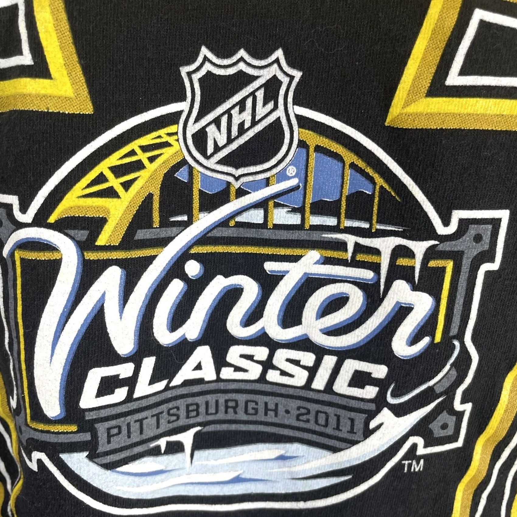 Reebok Reebok Winter Classic 2011 Shirt Men XL Pittsburgh Penguins Washington Capitals Black Crew Neck Long Sleeve Graphic Print Vintage: No Size US XL / EU 56 / 4 - 5 Thumbnail