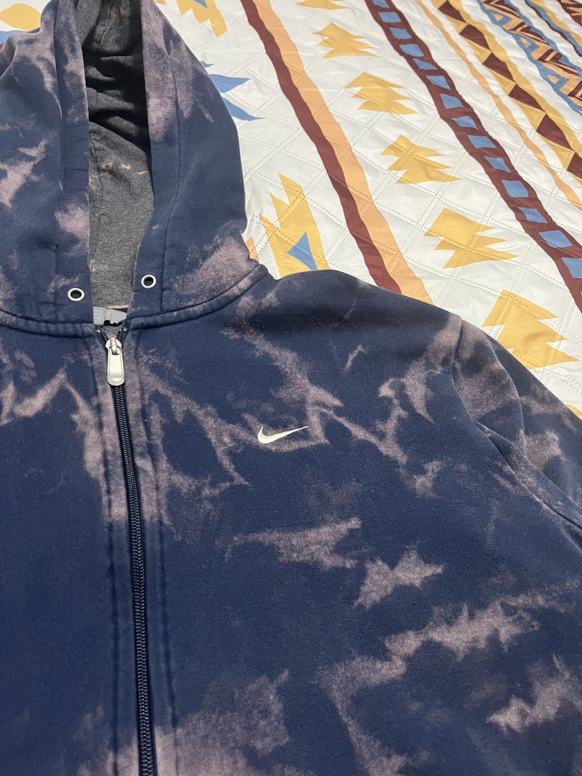 Nike Vintage Bleached Nike Zip Hoodie Size US L / EU 52-54 / 3 - 3 Thumbnail