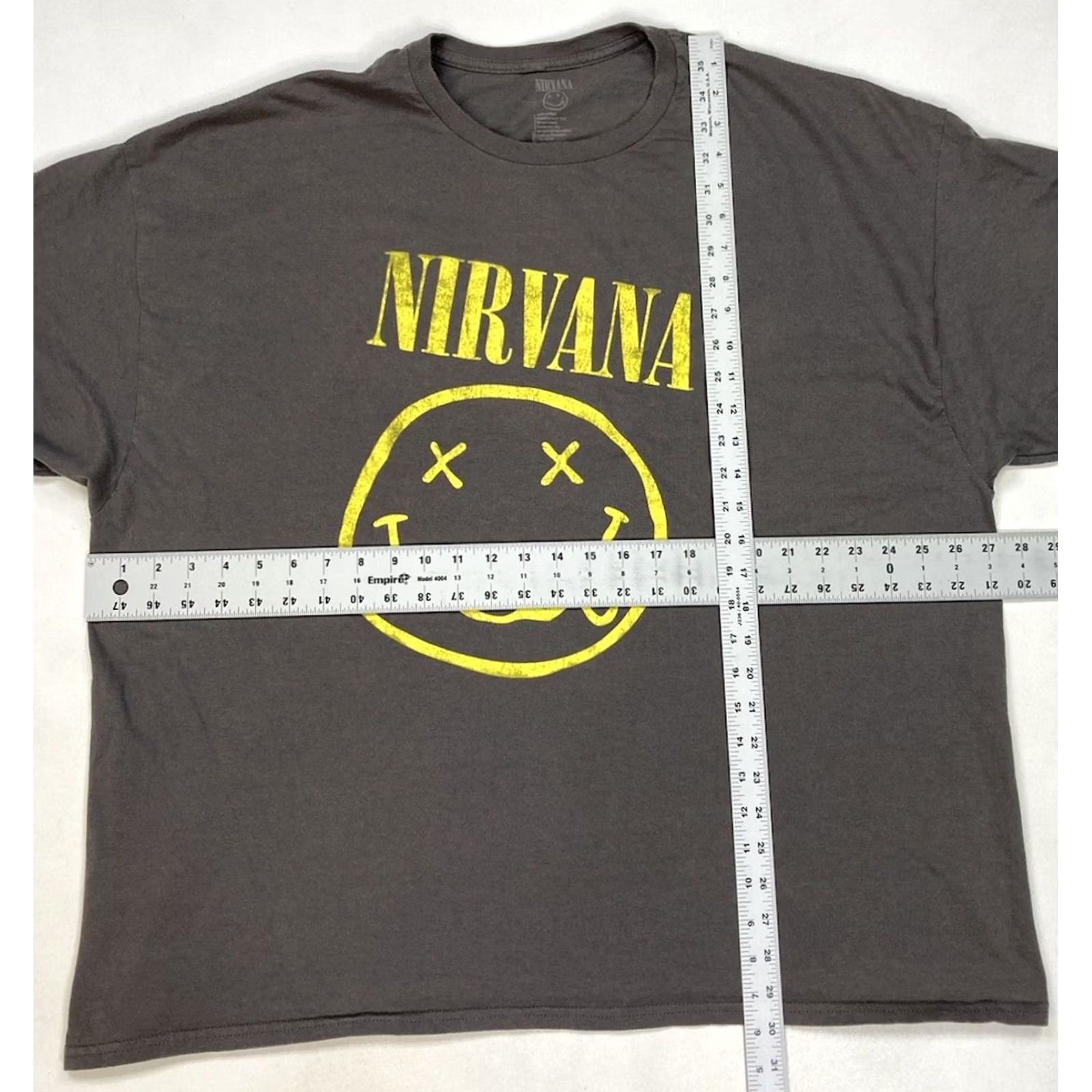 Vintage VINTAGE Nirvana T-Shirt Men 3XL Gray Short Sleeve Graphic Print Crew Neck Rock Band Music Shirts Women/Mens Size US XXL / EU 58 / 5 - 5 Thumbnail