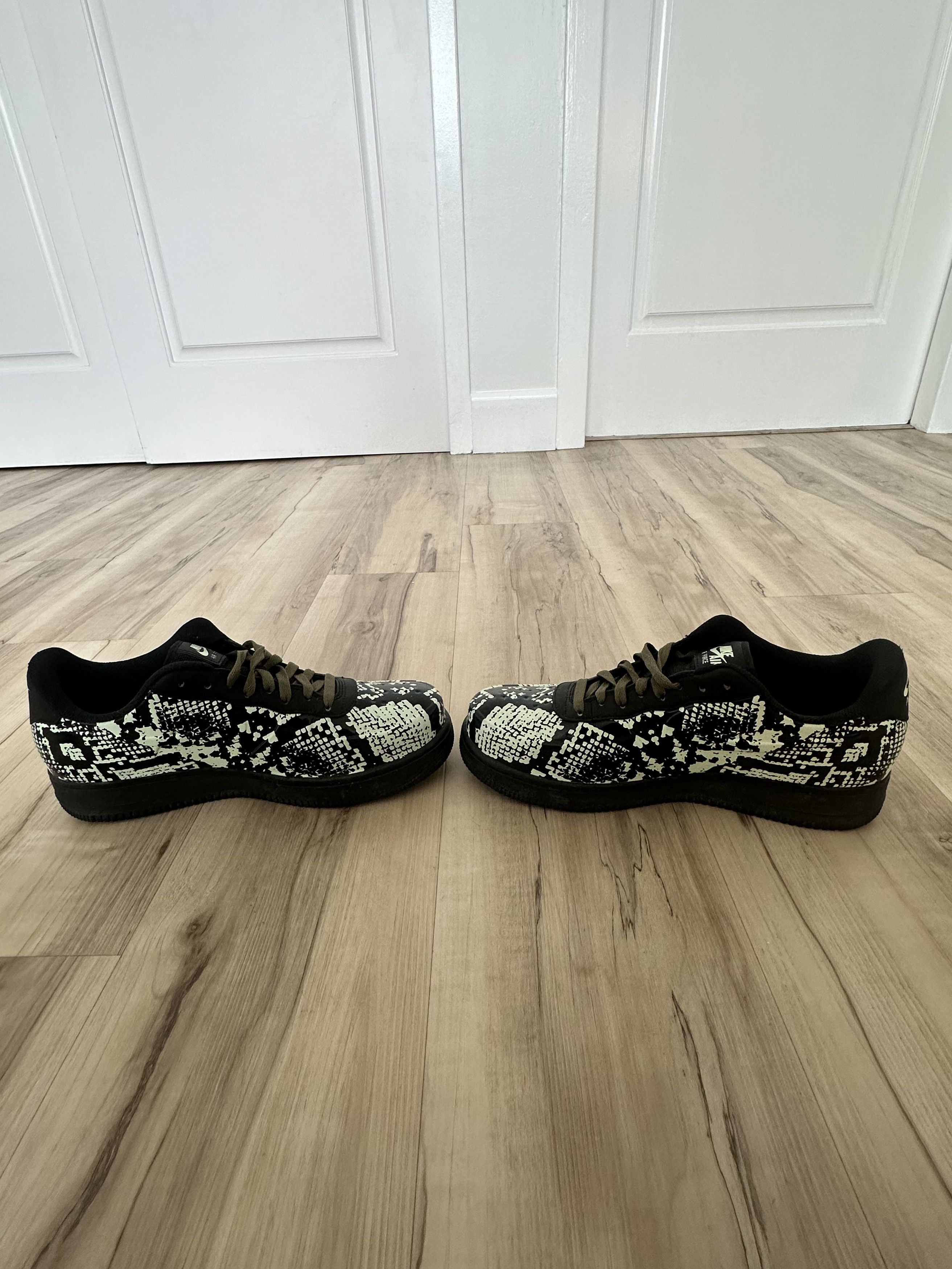 Nike Men's Nike Air Force 1 AF1 Foamposite Pro Cup Size 9.5 Size US 9.5 / EU 42-43 - 1 Thumbnail