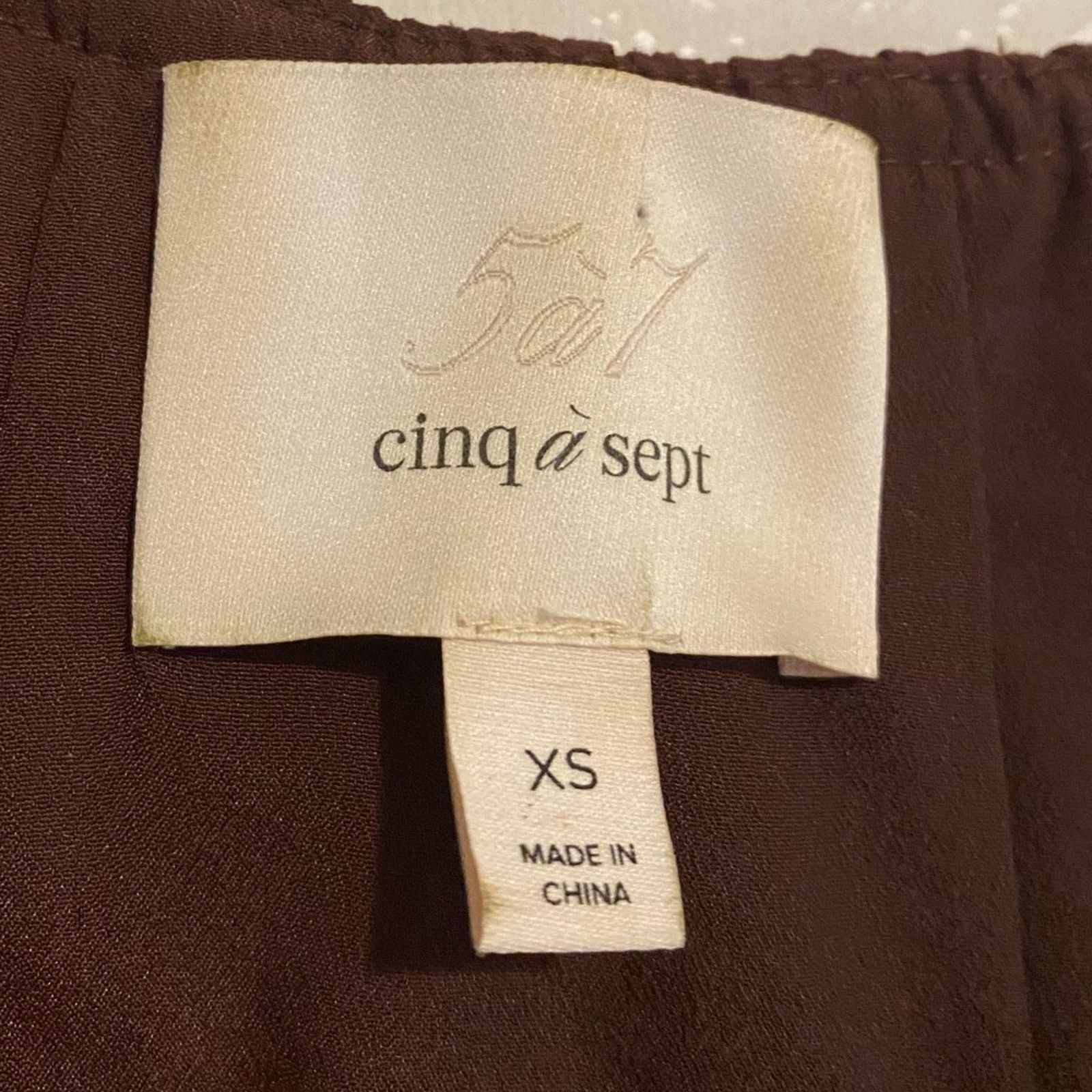 Cinq a Sept Cinq a Sept $380 Silk Lotus Dress In Rum Raisin XS EUC Size XS / US 0-2 / IT 36-38 - 8 Thumbnail