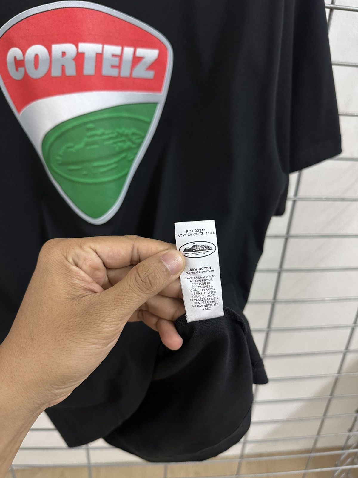 Corteiz Corteiz Shield Tee Ripped Off Ducati Size US M / EU 48-50 / 2 - 8 Thumbnail
