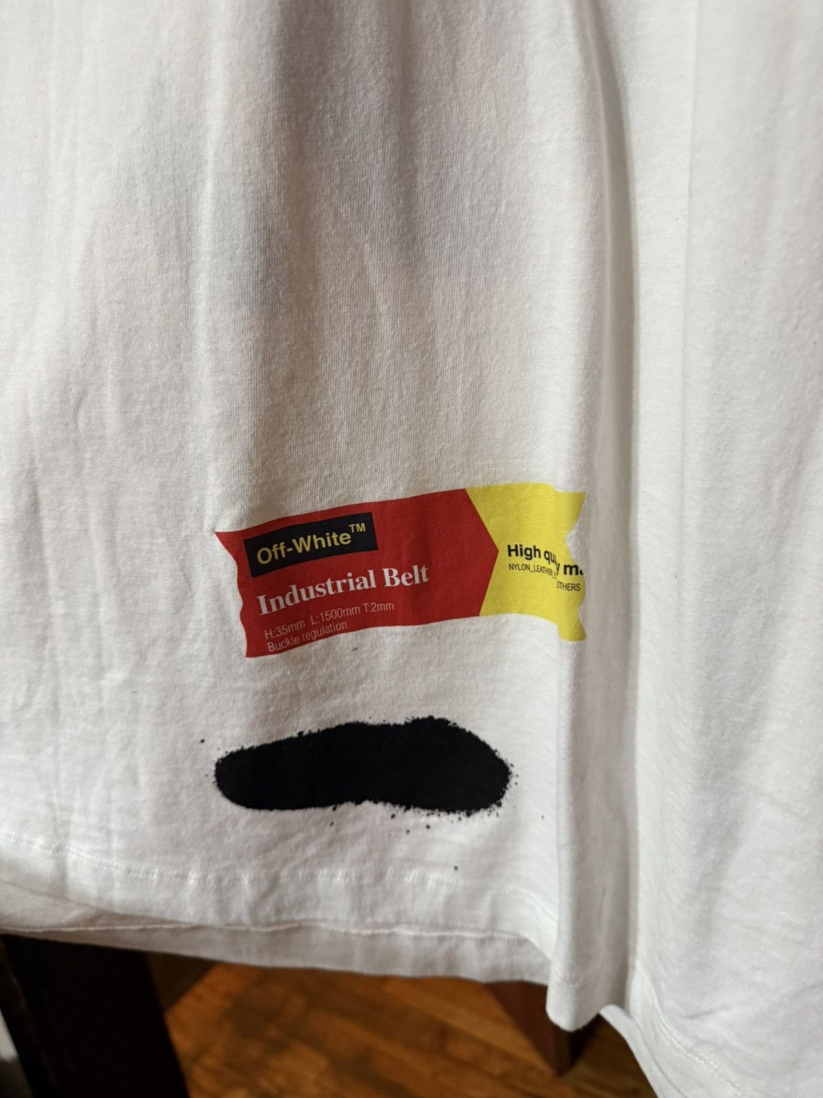 Off-White Off-White Industrial Belt Spray Paint Tee Size XL Size US XL / EU 56 / 4 - 3 Thumbnail