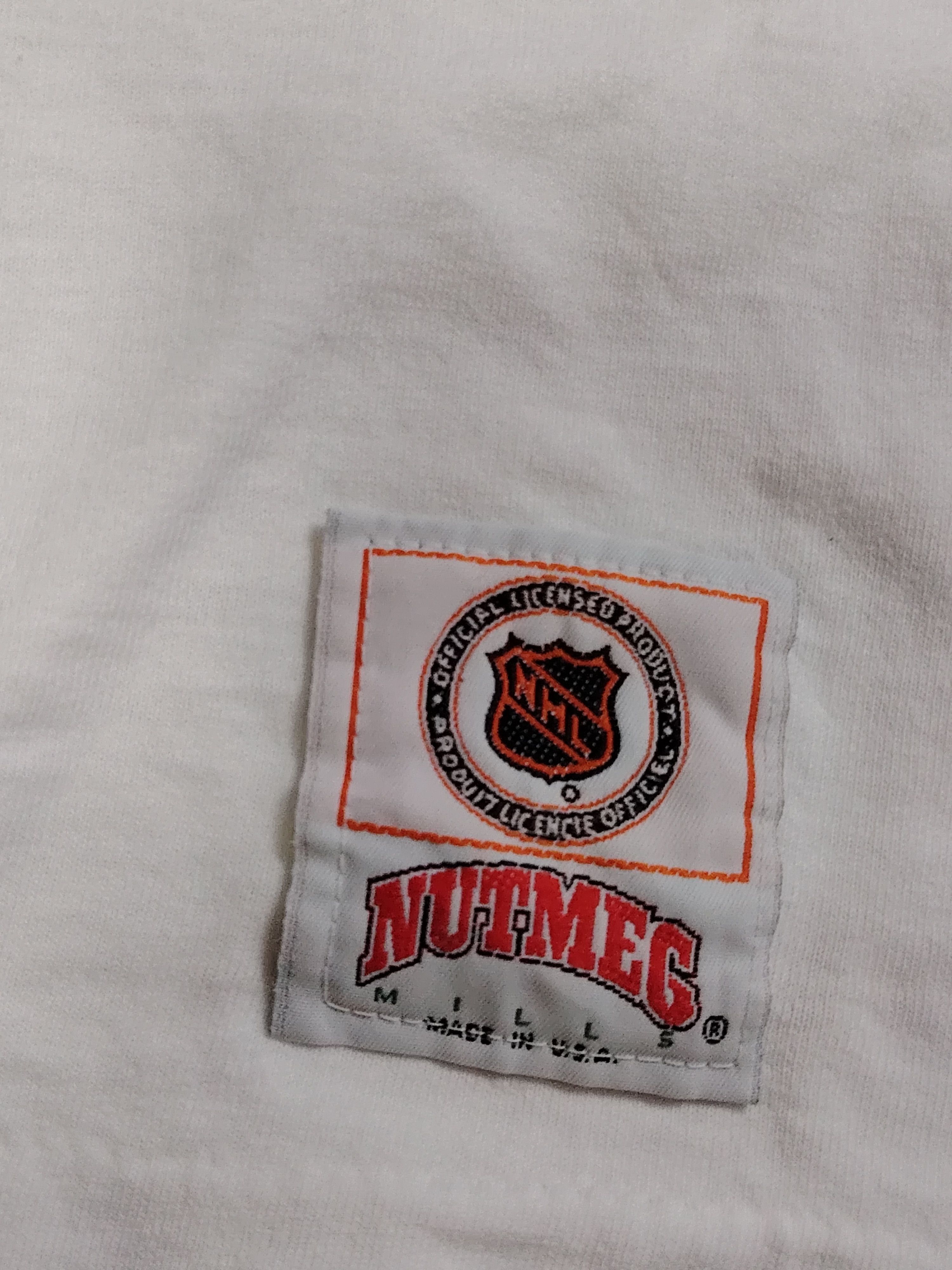 NHL Vintage Disney Mighty Ducks NHL Mirror Print Nutmeg t shirt Size US XL / EU 56 / 4 - 6 Thumbnail