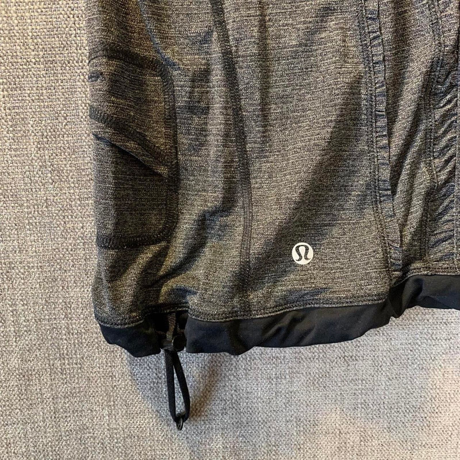 Lululemon Lululemon grey swiftly tech top gym outdoor Size L / US 10 / IT 46 - 3 Thumbnail
