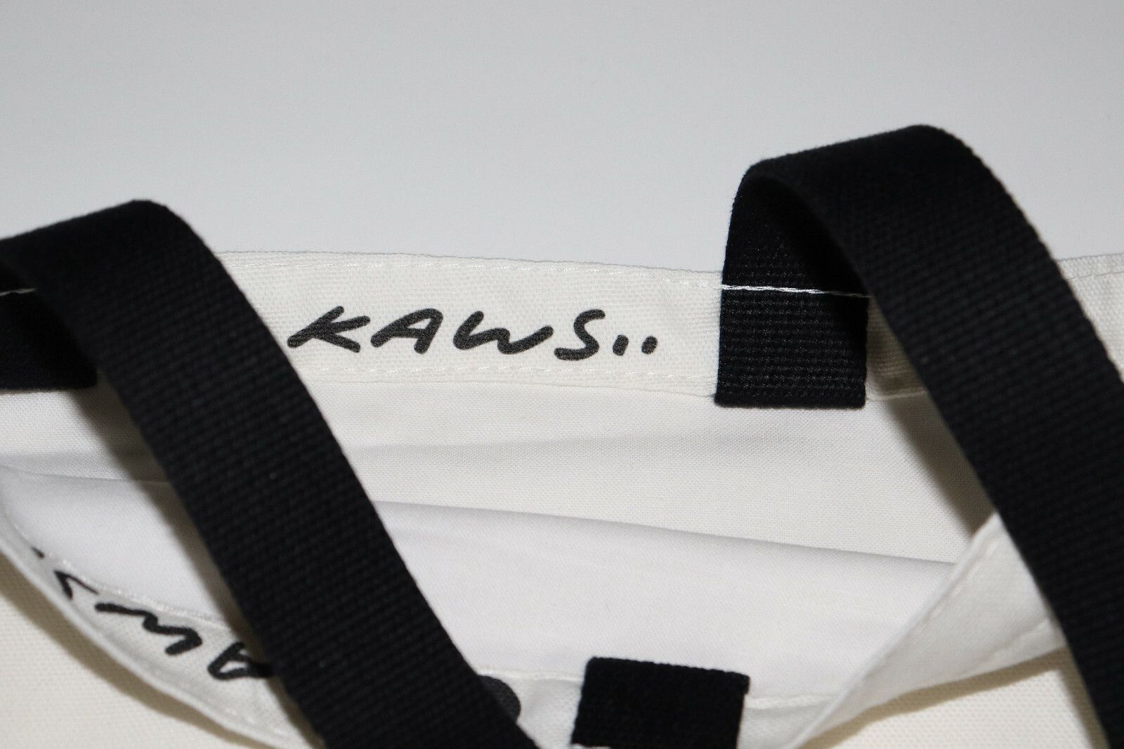 Kaws KAWS YSP New York - Resting Place White Tote Bag - Uniqlo H Size ONE SIZE - 4 Thumbnail