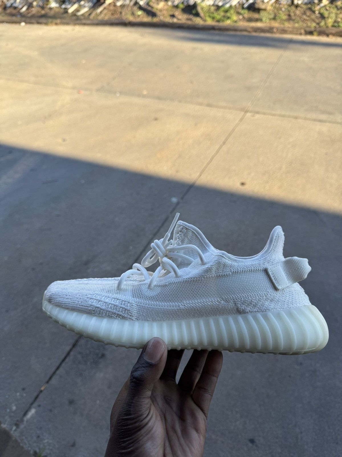 Adidas adidas Yeezy Boost 350 V2 Size US 9.5 / EU 42-43 - 2 Thumbnail