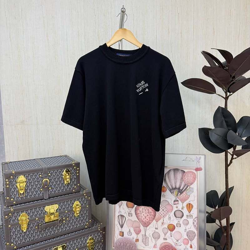 Louis Vuitton Louis Vuitton Logo Print Short Sleeve T-Shirt Size M Size US M / EU 48-50 / 2 - 1 Thumbnail
