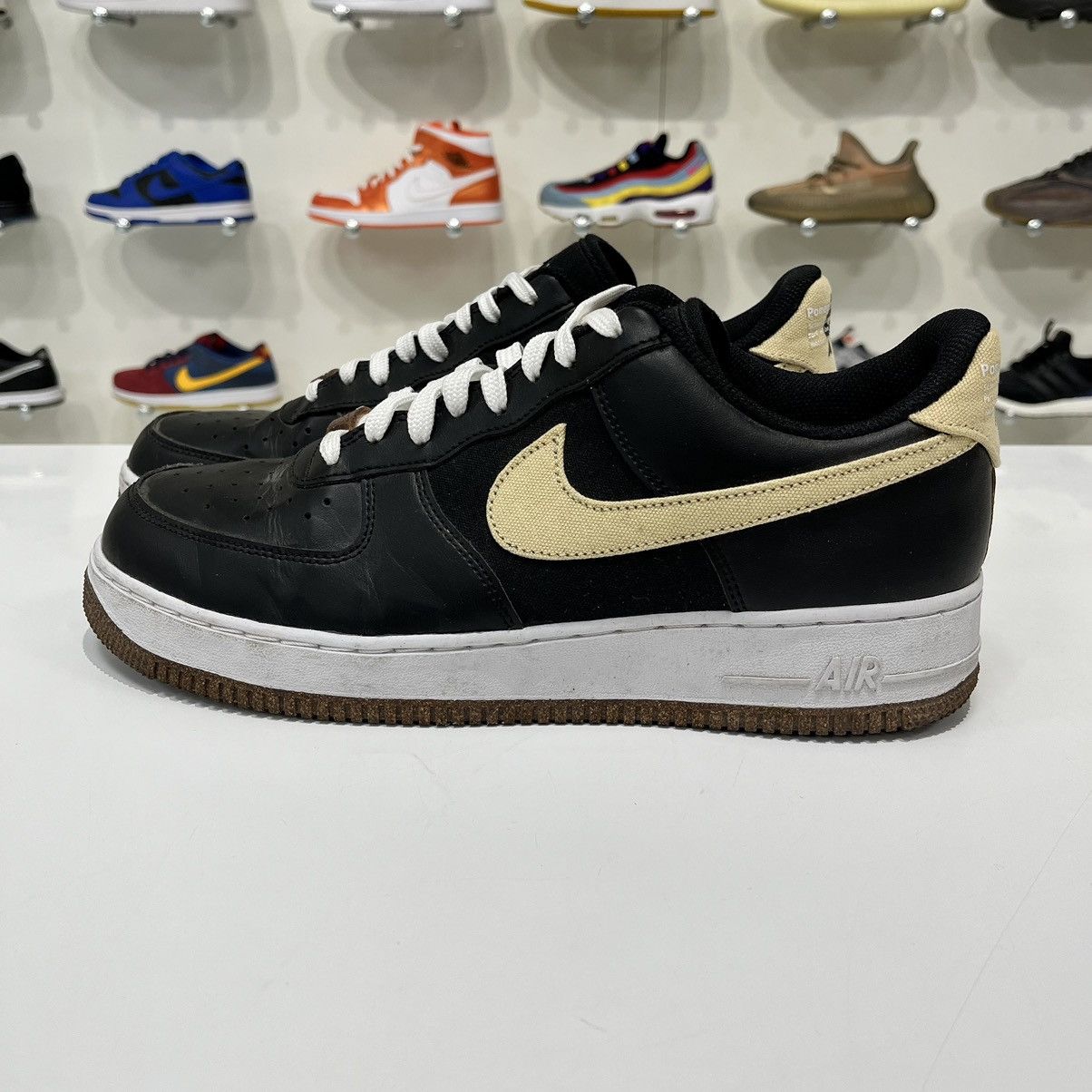 Nike Nike Air Force 1 Low Pomegranate Size US 11 / EU 44 - 3 Thumbnail
