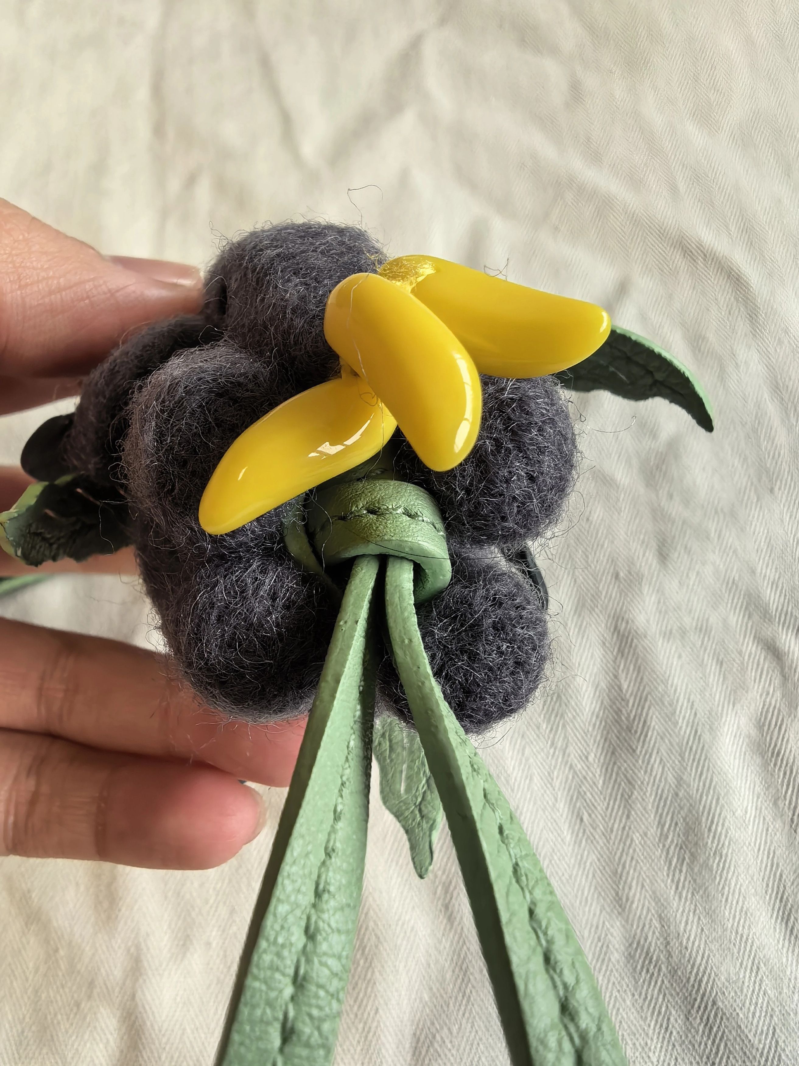 Loewe LOEWE x Suna Fujita SS24 Banana Elephant Charm Size ONE SIZE - 5 Thumbnail