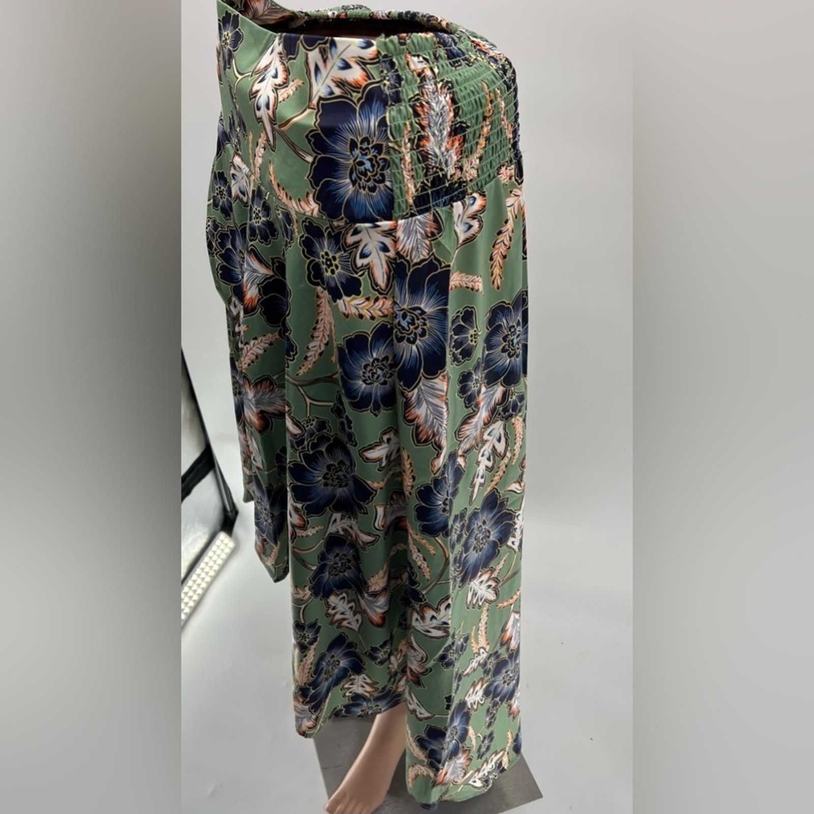 & Other Stories Women's High Low Maxi Skirt – Olive Green Sz S NWOT Size 28" / US 6 / IT 42 - 5 Thumbnail