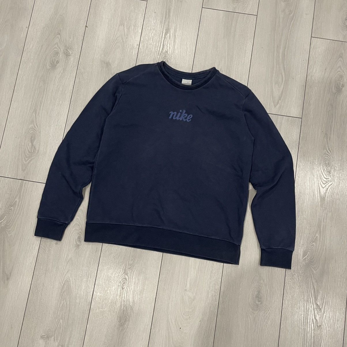 Nike × Vintage Vintage Nike Sweatshirt Center Swoosh Logo Embroidered big Size US S / EU 44-46 / 1 - 1 Thumbnail