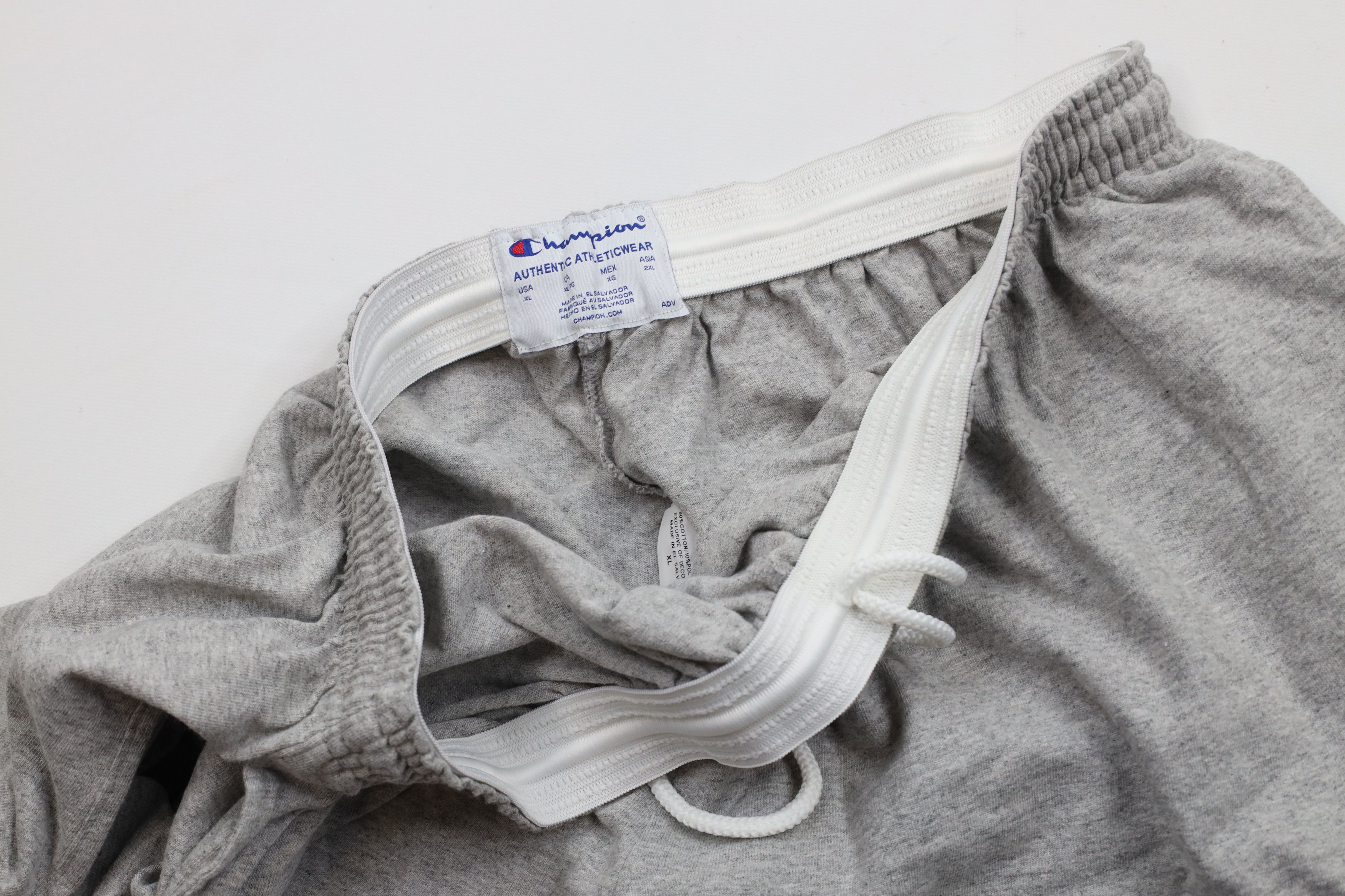 Champion × Vintage Vintage Y2K Champion Logo Above Knee Shorts Heather Gray Size US 36 / EU 52 - 7 Thumbnail