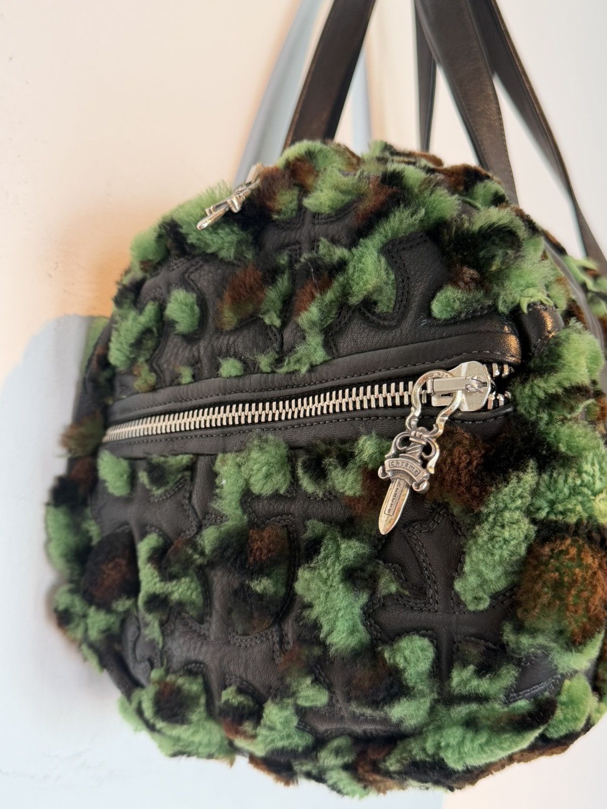 Chrome Hearts tiny leopard furry duffle Size ONE SIZE - 16 Thumbnail