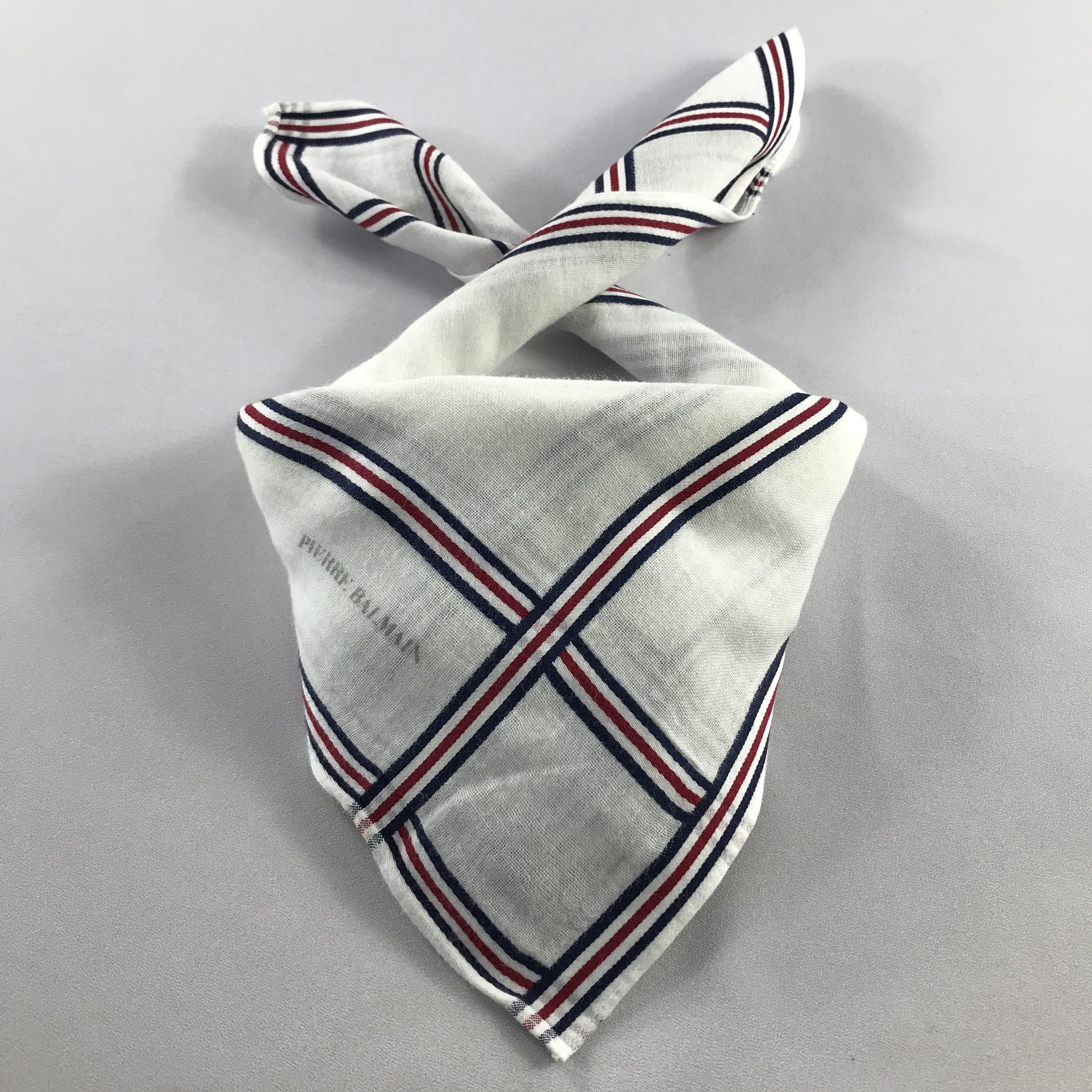 Pierre Balmain Pierre Balmain Handkerchief / Bandana / Neckerchief C681 Size ONE SIZE - 1 Thumbnail