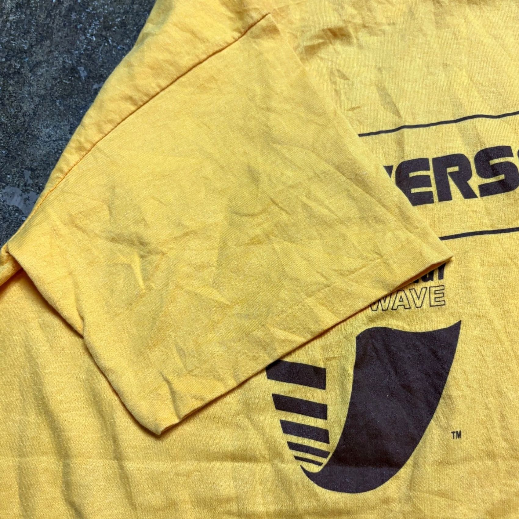 Converse VINTAGE Converse 80s Energy Wave Shirt Mens XL Basketball Single Stitch Yellow Size US XL / EU 56 / 4 - 4 Thumbnail
