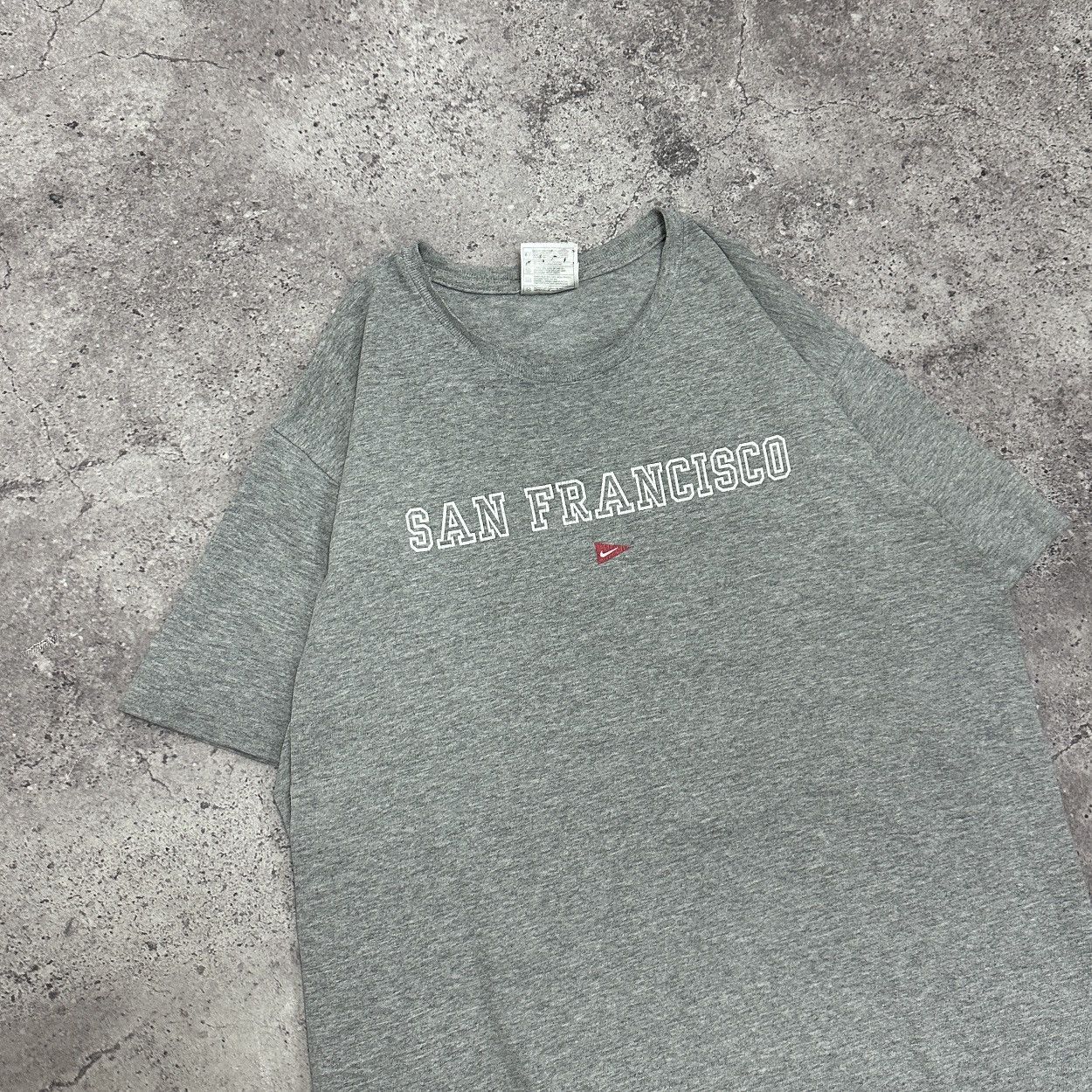 Vintage Vintage 00s Nike San Francisco tee y2k og grey big logo hype Size US XL / EU 56 / 4 - 3 Thumbnail