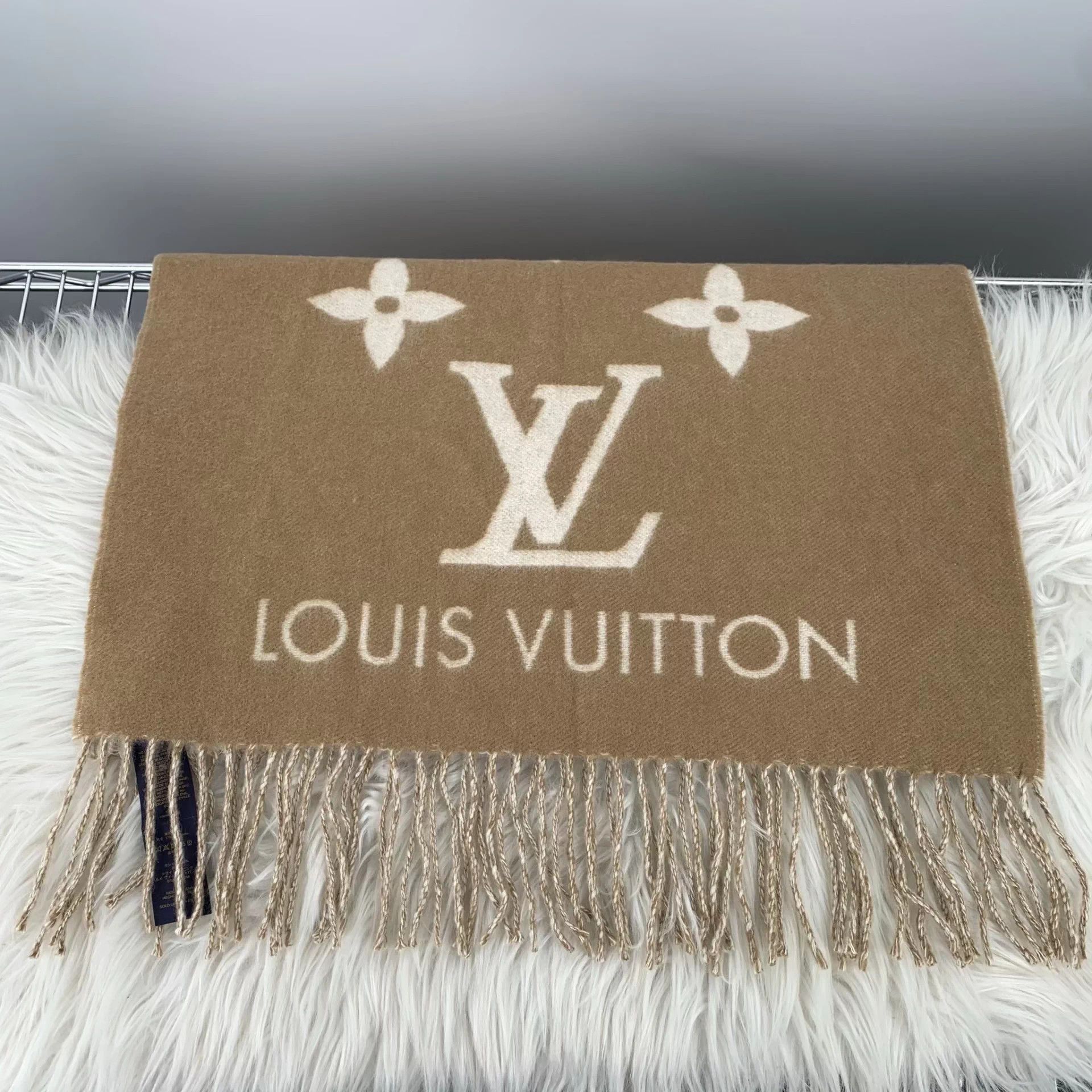 Louis Vuitton LV Cashmere Scarf Milk Tea Color Like New Size ONE SIZE - 1 Thumbnail
