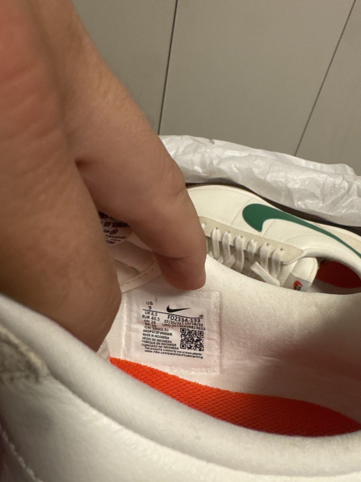 Nike Wmns Cortez Aloe Verde Size US 9 / IT 39 - 6 Thumbnail