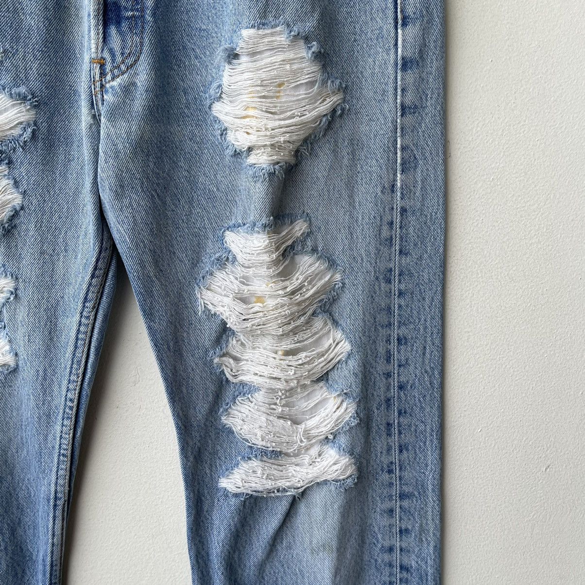 Levi's Vintage 90s Levi's 501XX USA - Thrashed Grunge Look Denim Size US 33 - 4 Thumbnail