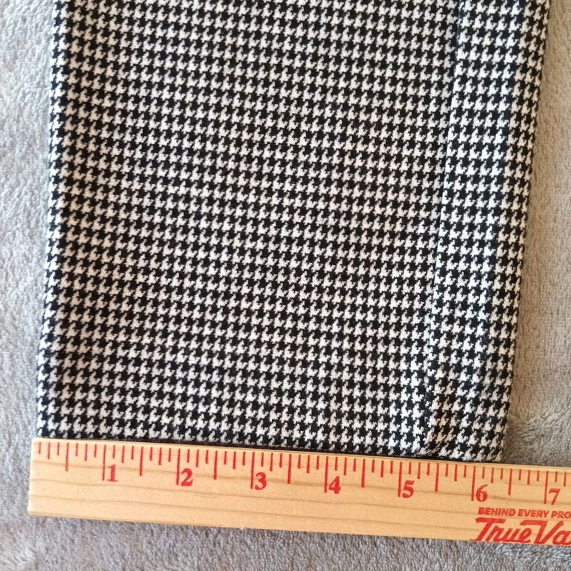 Vintage Rafaella Ankle Pants Womens Size 16 Black Gray Houndstooth Pull On Stretch Knit Polyester Blend Skinny 29in Inseam Size 38" / US 16 / IT 52 - 6 Thumbnail