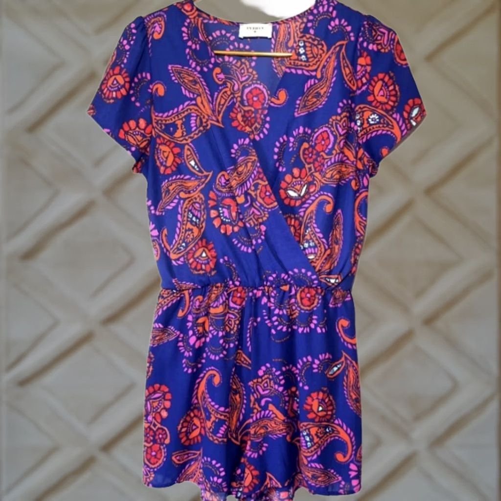 Anthropologie Anthropologie Romper Womens S Blue Everly Pink Orange Paisley Print Neck Size Size 28" / US 6 / IT 42 - 1 Thumbnail