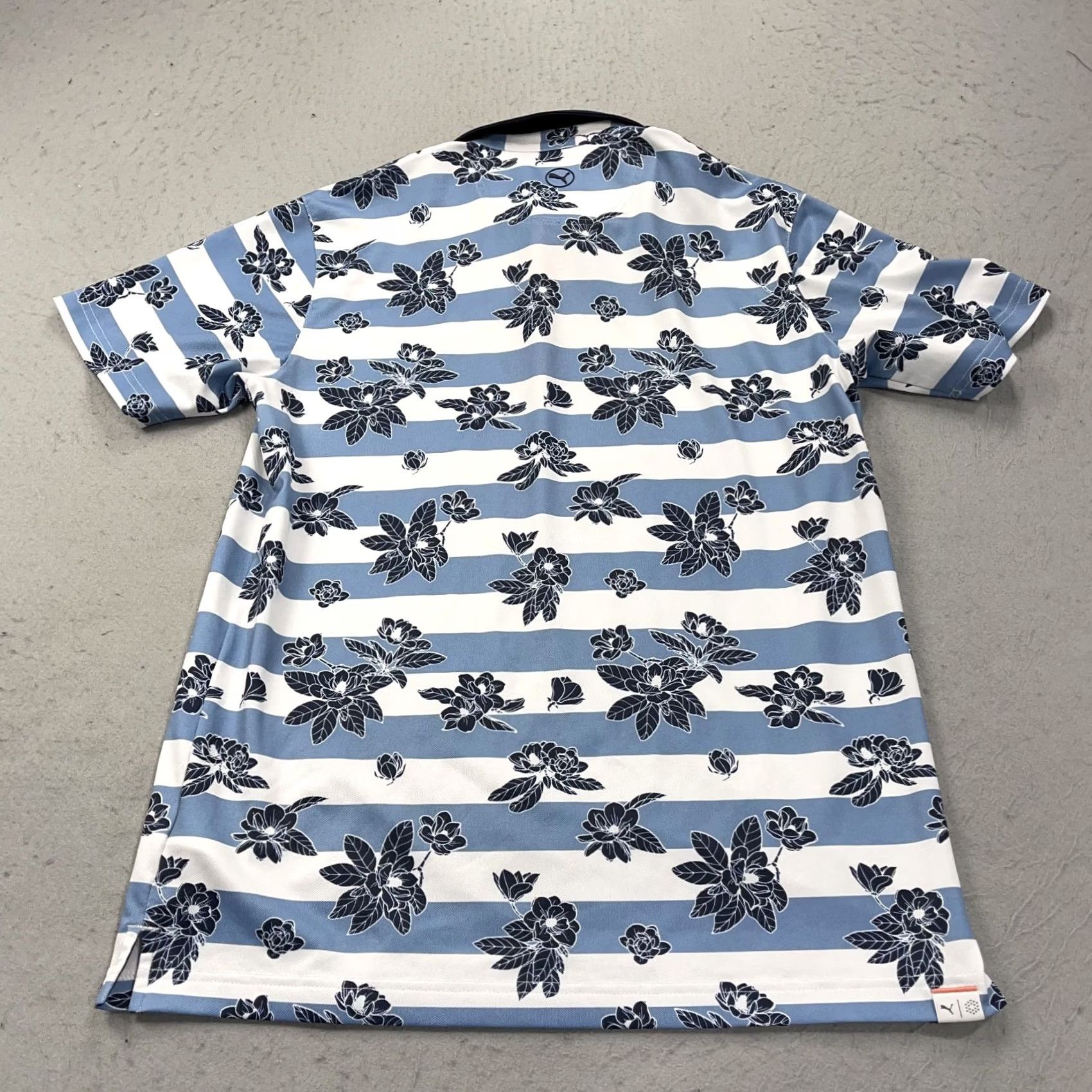 Puma PUMA Golf Polo Shirt Mens Small Blue White Floral Stretch Cap Sleeve Polo Shirt Polo Shirt Golf Shirt Mens Small Blue White Floral Stretch Size US S / EU 44-46 / 1 - 6 Thumbnail