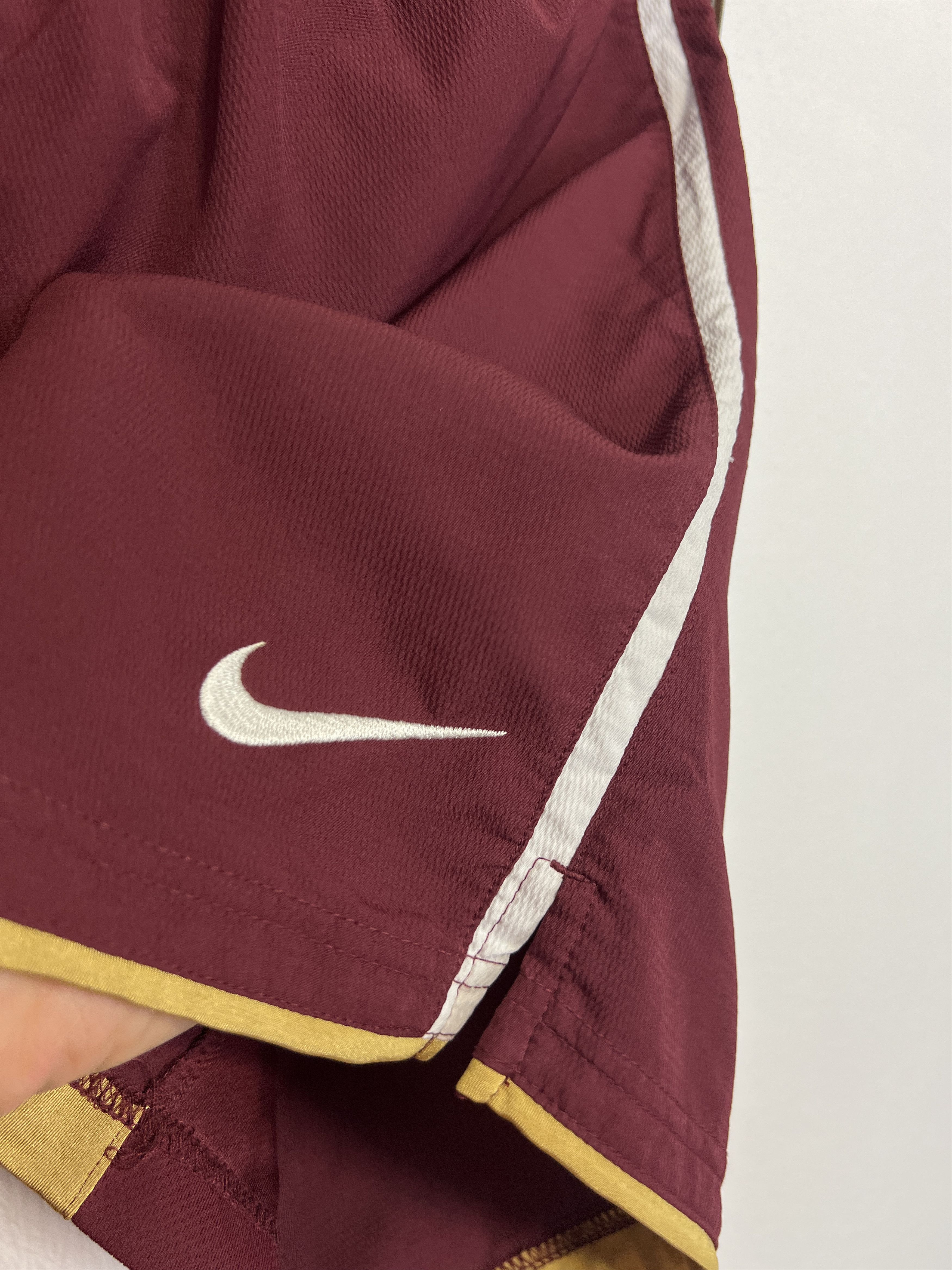 Nike Arsenal Highbury Football Shorts Soccer Burgundy Gunners Size US 30 / EU 46 - 4 Thumbnail