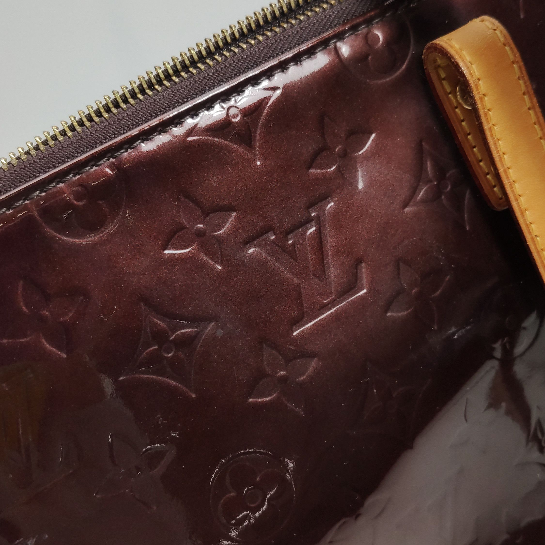 Louis Vuitton Louis Vuitton (LV) Bellevue vegetable tanned leather patent Size ONE SIZE - 6 Thumbnail