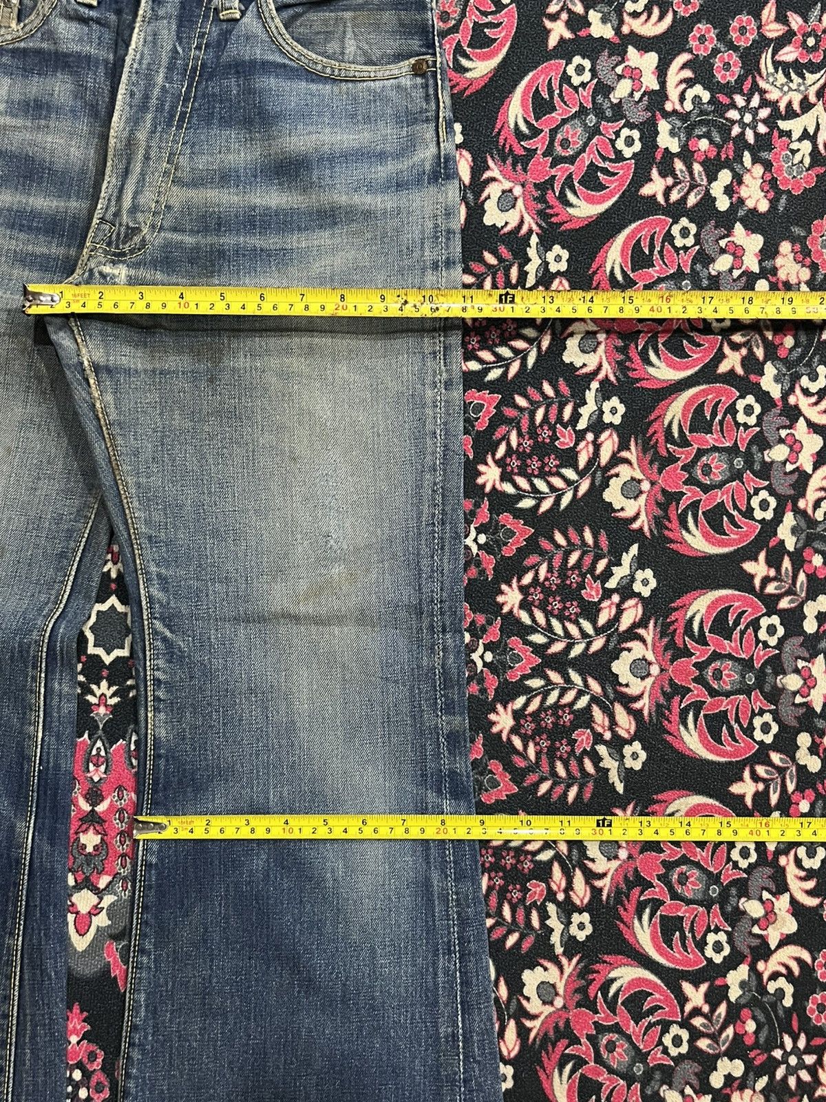 Vintage Vintage 70s Big Stone Bell Bottom Blue Washed Flare Jeans Size US 31 - 15 Thumbnail