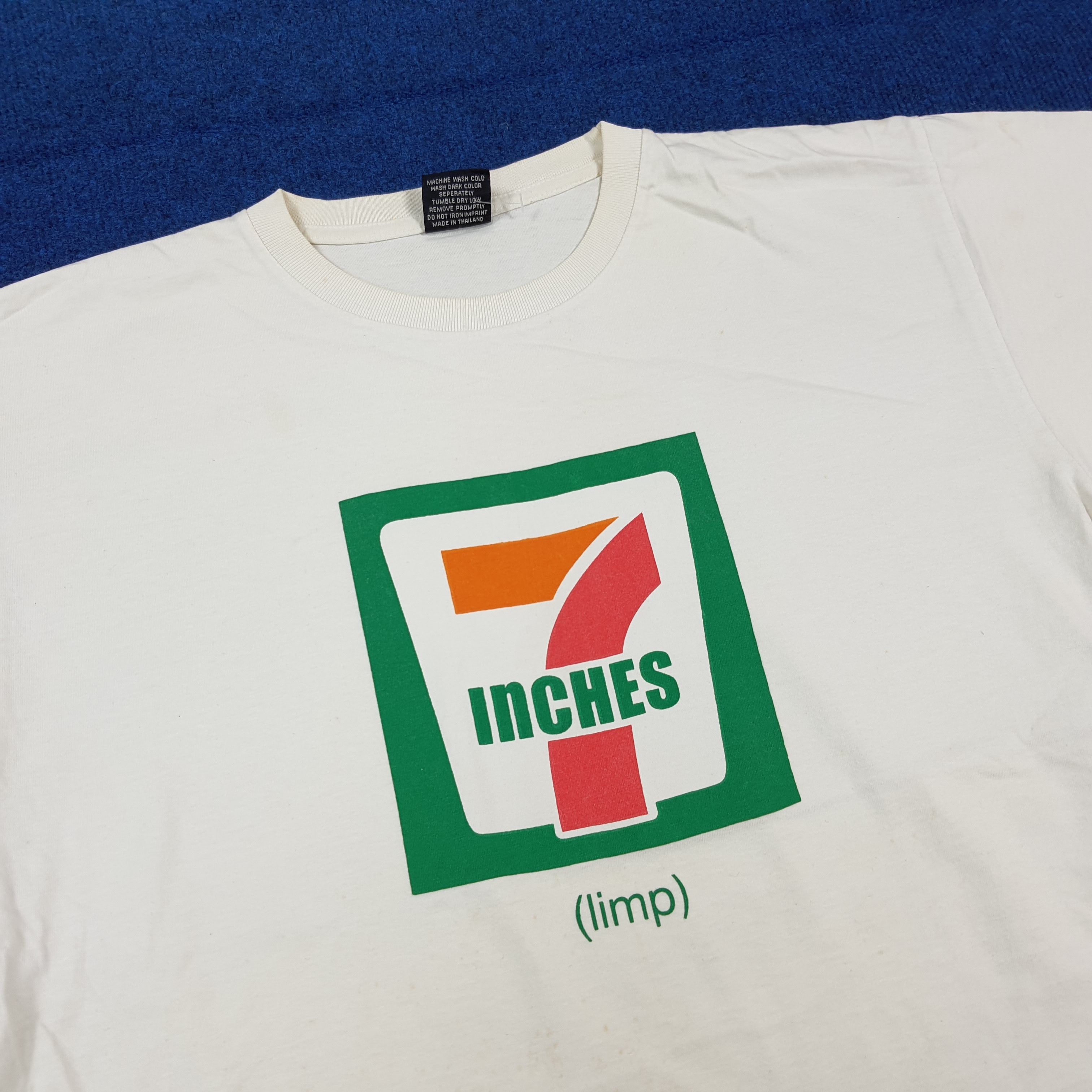 Japanese Brand 7-Eleven Parody 7 Inches (Limp) Funny Graphic Tee C299N33 Size US M / EU 48-50 / 2 - 2 Thumbnail