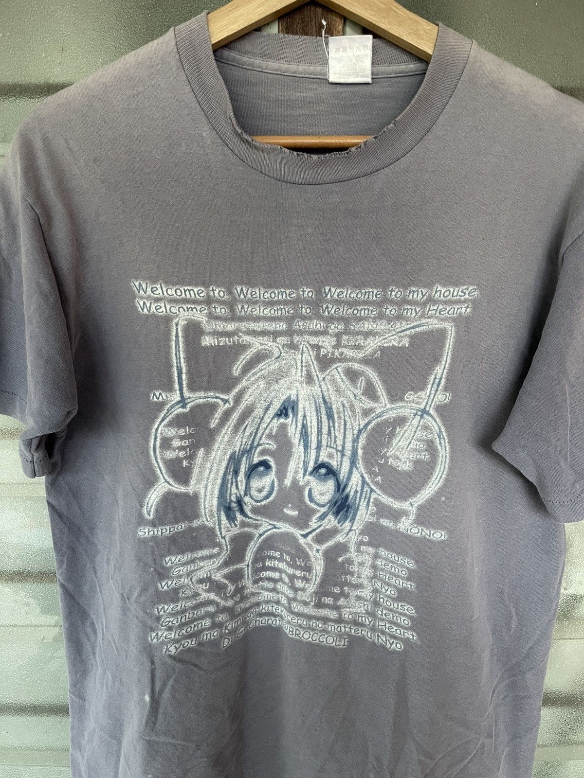 Vintage Vintage Graphic Anime Style Sun Faded Shirt Tee Size US M / EU 48-50 / 2 - 7 Thumbnail