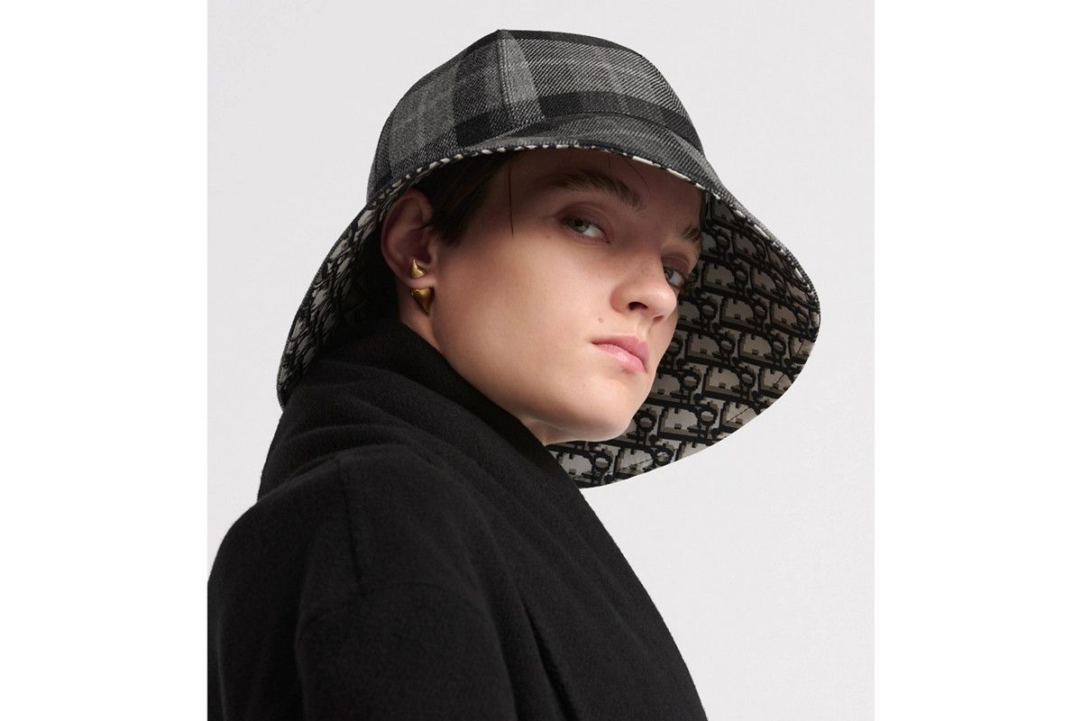 Dior o1w1db10326 Size:OS/Large Brim Cloche in Black/Grey Size ONE SIZE - 5 Thumbnail