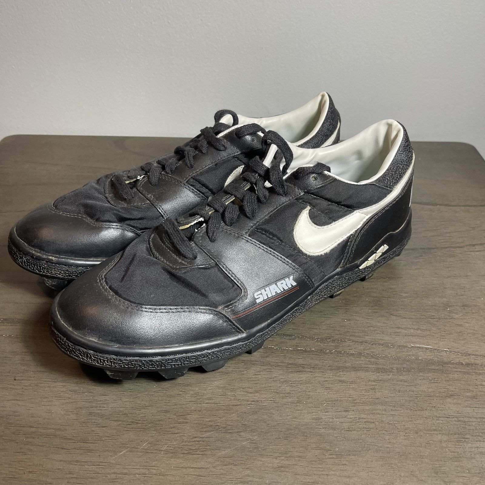 Nike Vtg Nike Shark Soccer Shoes Mens Size 12 90s Football Cleats Size US 12 / EU 45 - 5 Thumbnail