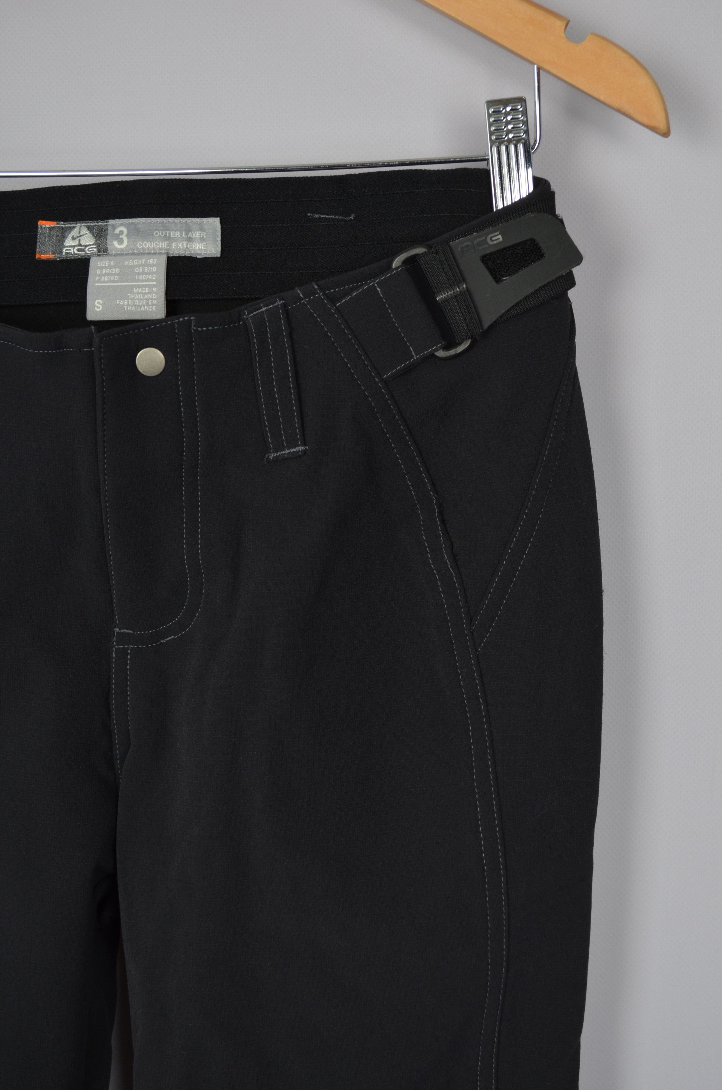 Designer × Nike ACG Nike ACG Softshell Ski Snowboard Snowpants Pants Activewear Size 28" / US 6 / IT 42 - 6 Thumbnail