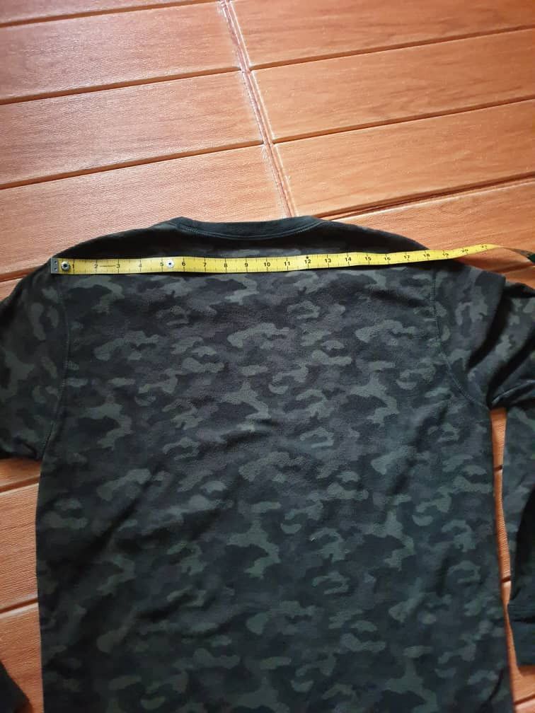 Japanese Brand Camouflage uniqlo Japanese brand fleece Sweater Size US M / EU 48-50 / 2 - 9 Thumbnail