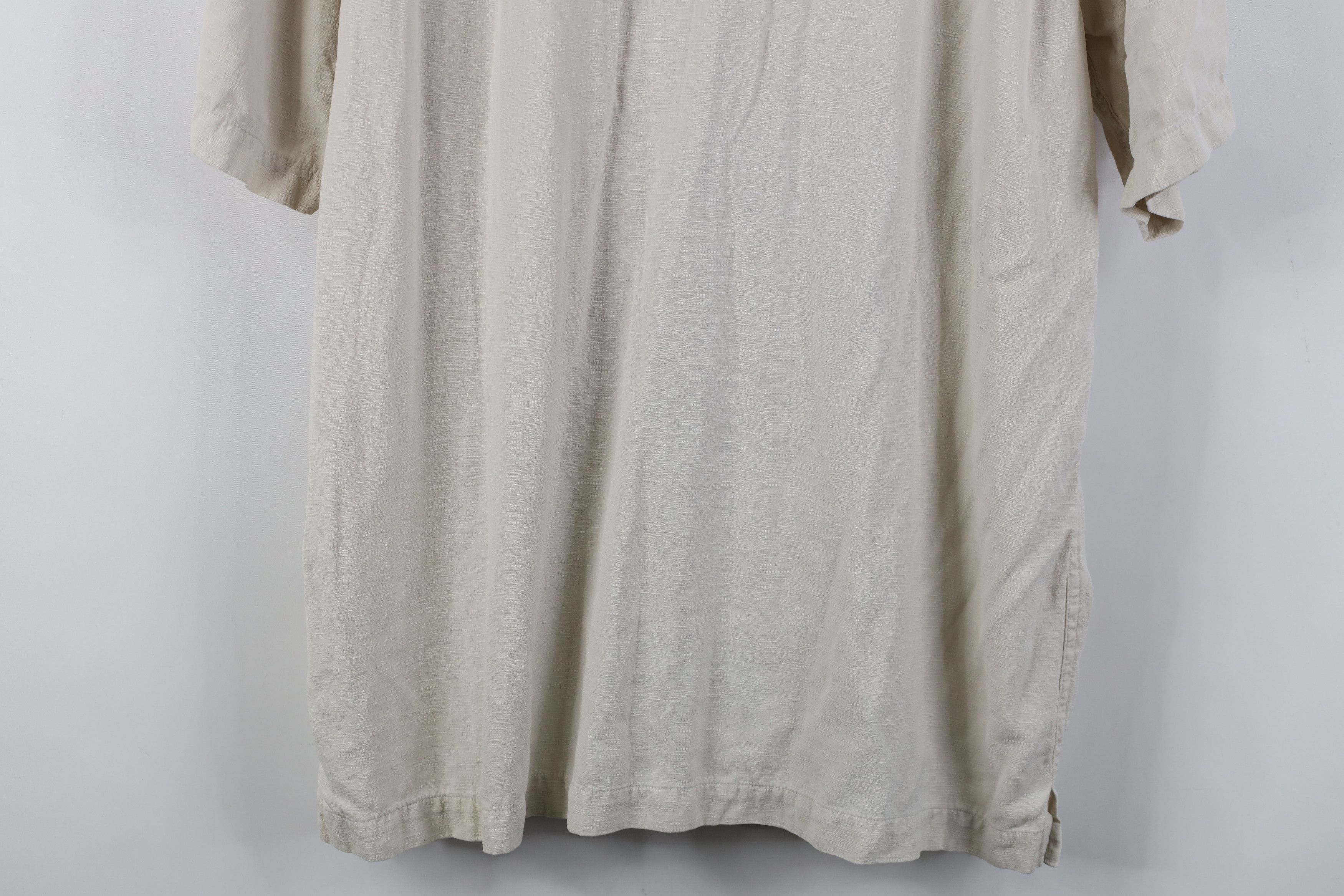 Quiksilver Vintage Quiksilver Surfing Silk Tribal Camp Button Shirt Size US M / EU 48-50 / 2 - 14 Thumbnail