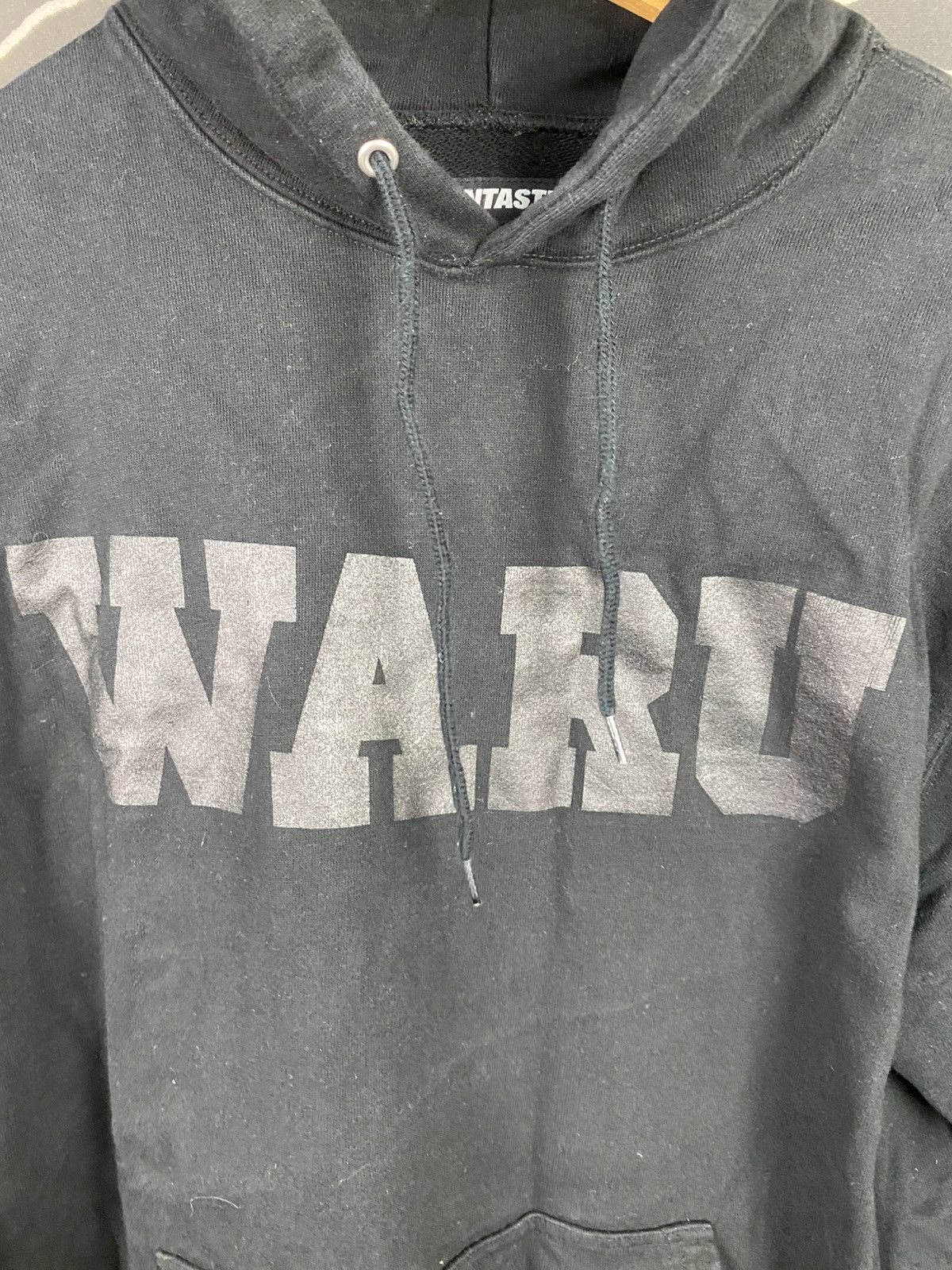 Santastic WARU pullover hoodie