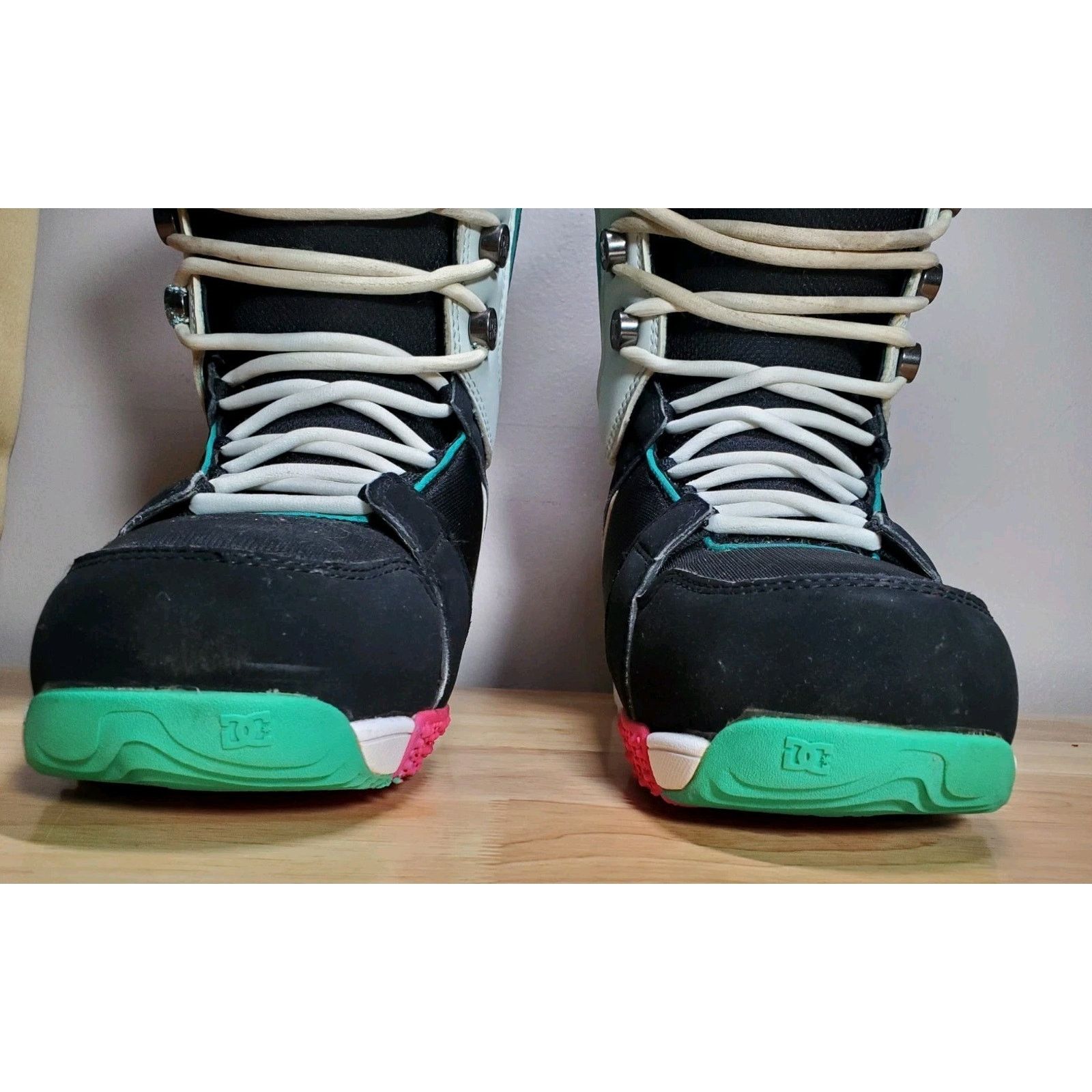 DC RARE DC Shoes Women's MISTY 2012 Snow Boots Snowboard Ski Size US 8.5 / IT 38.5 - 4 Thumbnail