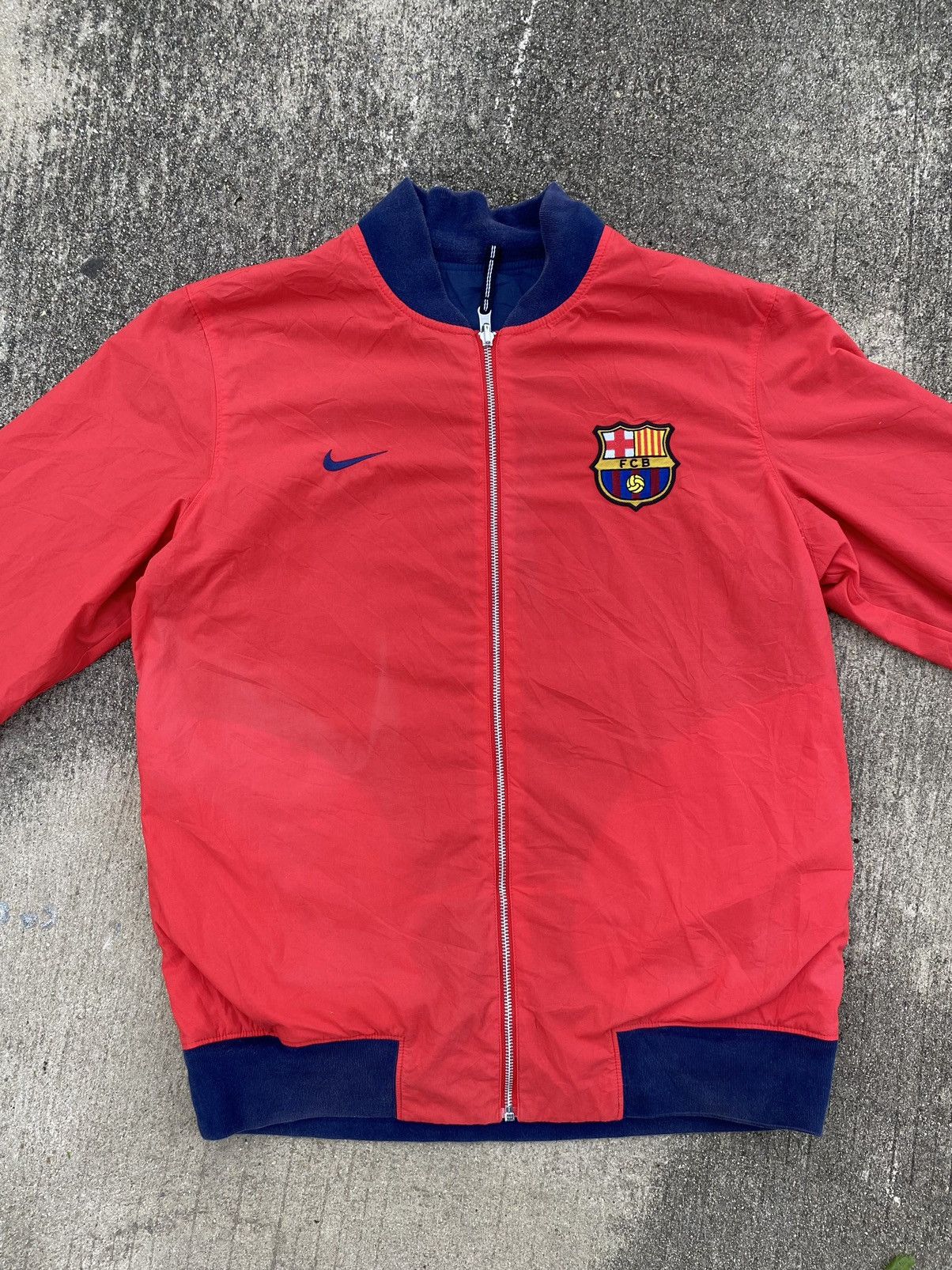 Nike Vintage FCB Nike Swoosh Windbreaker Jacket Size US L / EU 52-54 / 3 - 17 Thumbnail
