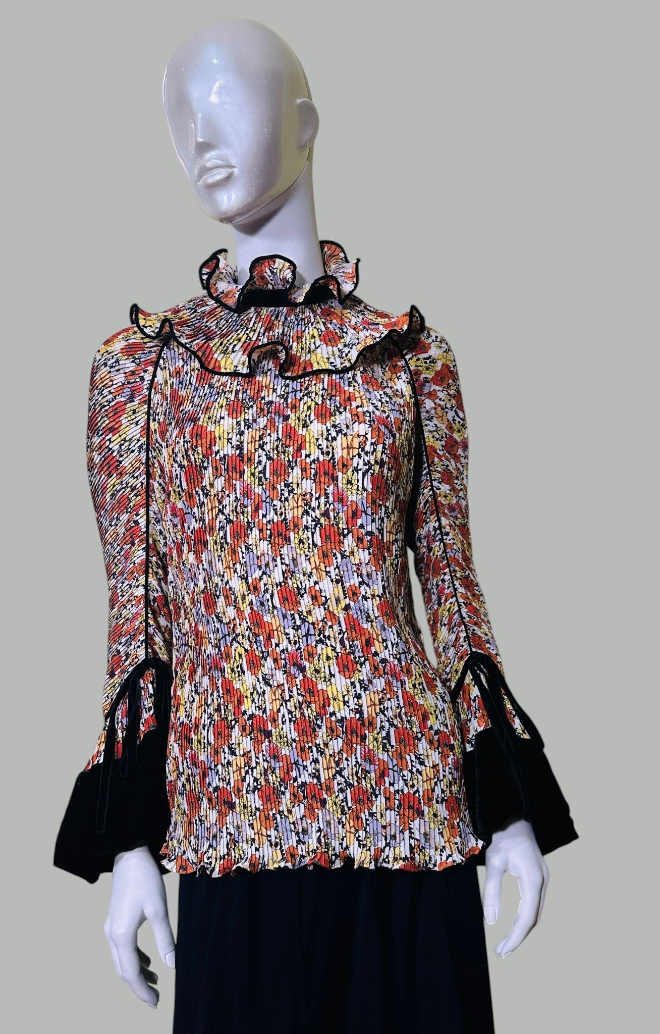 Tory Burch Floral Print Mock Neck Blouse Size XS / US 0-2 / IT 36-38 - 1 Thumbnail