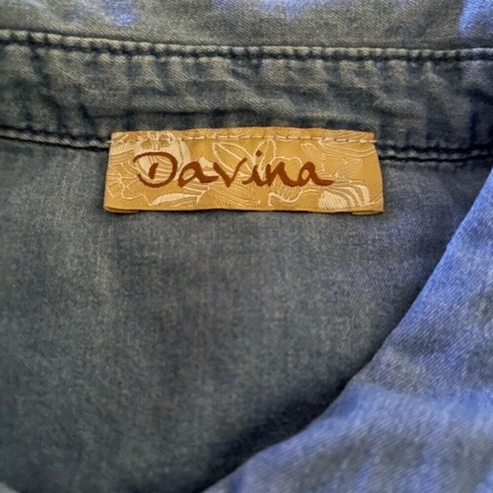 The Unbranded Brand Davina denim button up shirt. Size XXL / US 16-18 / IT 52-54 - 4 Thumbnail