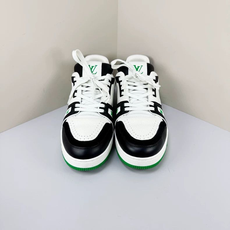 Louis Vuitton Louis Vuitton Black and green print Trainer casual shoes Size US 9 / EU 42 - 2 Thumbnail
