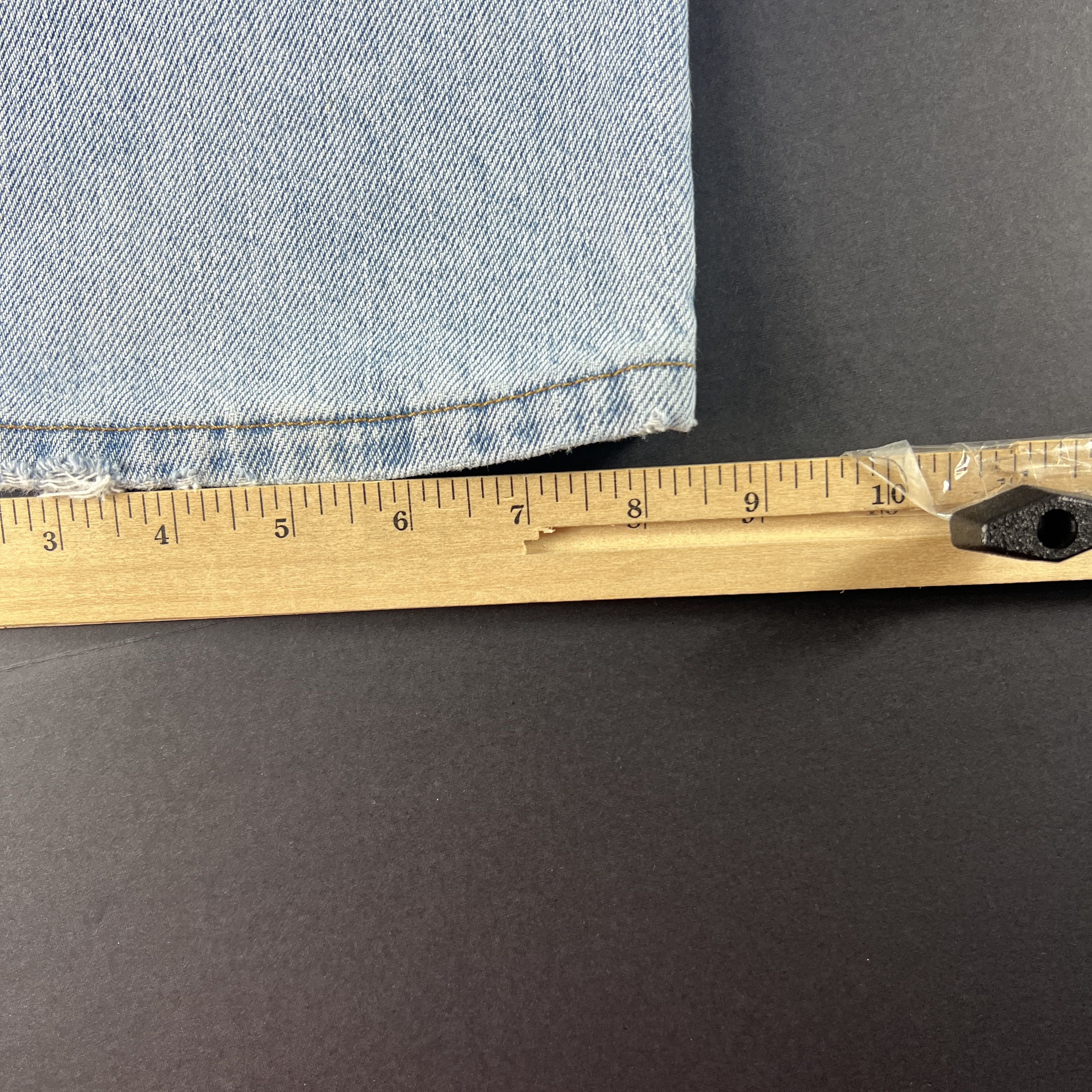 Levi's Y2K Levi's Jeans 505 Straight Light Blue Distressed Denim Size US 35 - 17 Thumbnail
